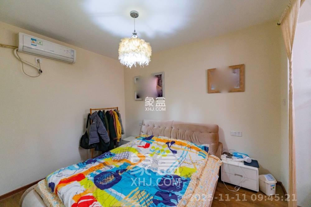 翡翠云天  2室2厅1卫    1800.0元/月室内图