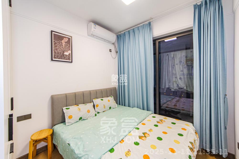 长房雍景湾  3室2厅2卫    3200.0元/月室内图