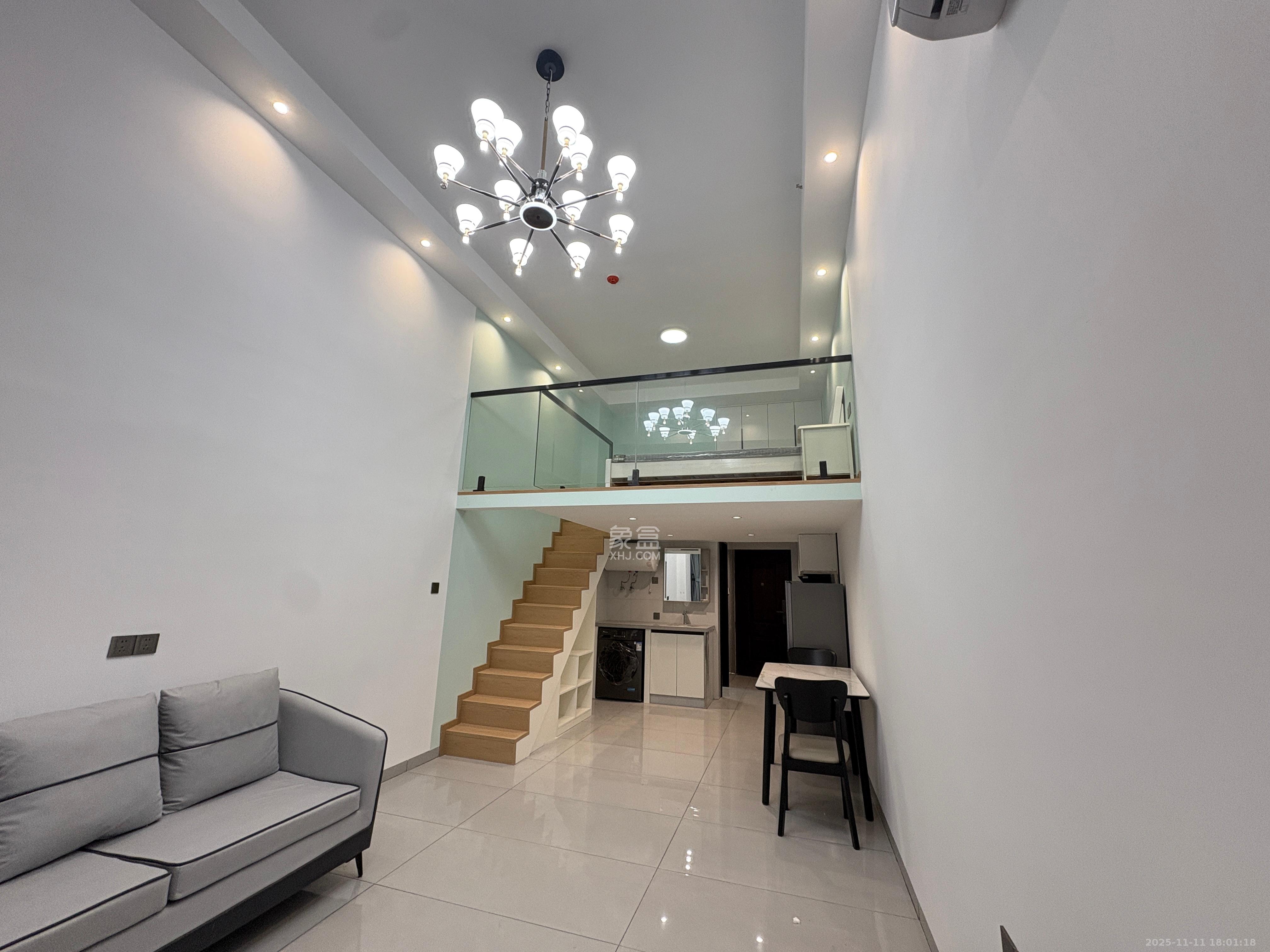 裕天国际商汇中心  1室0厅0卫    1800.0元/月