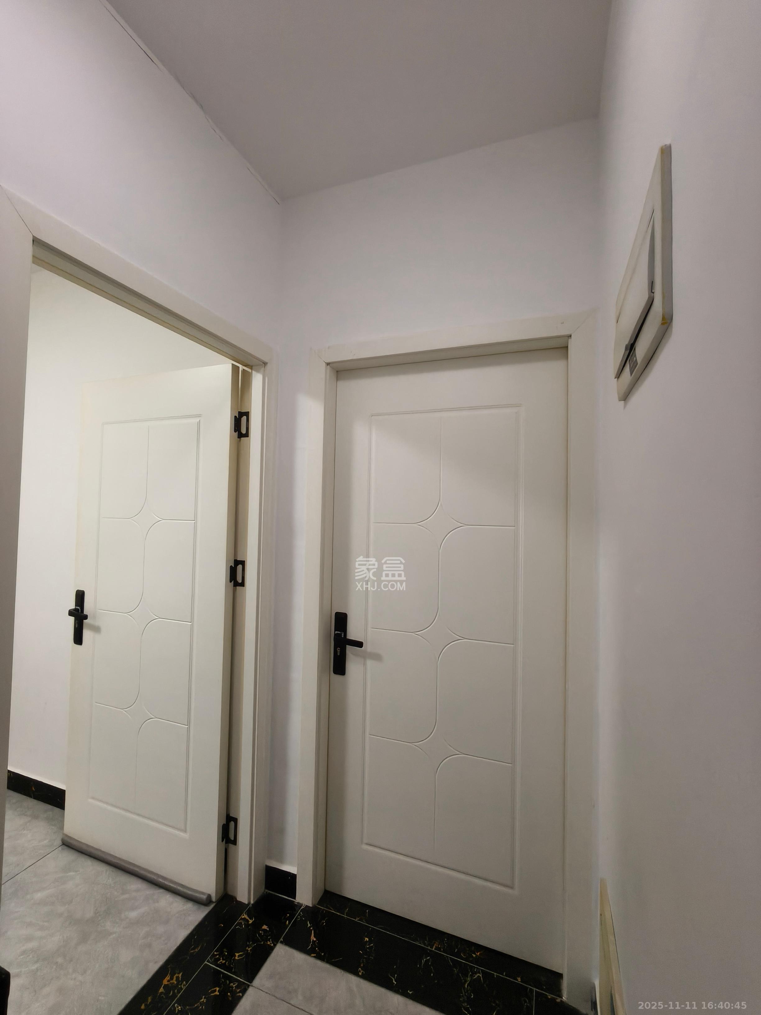 星城新宇川河苑  1室1厅1卫    1300.0元/月室内图1