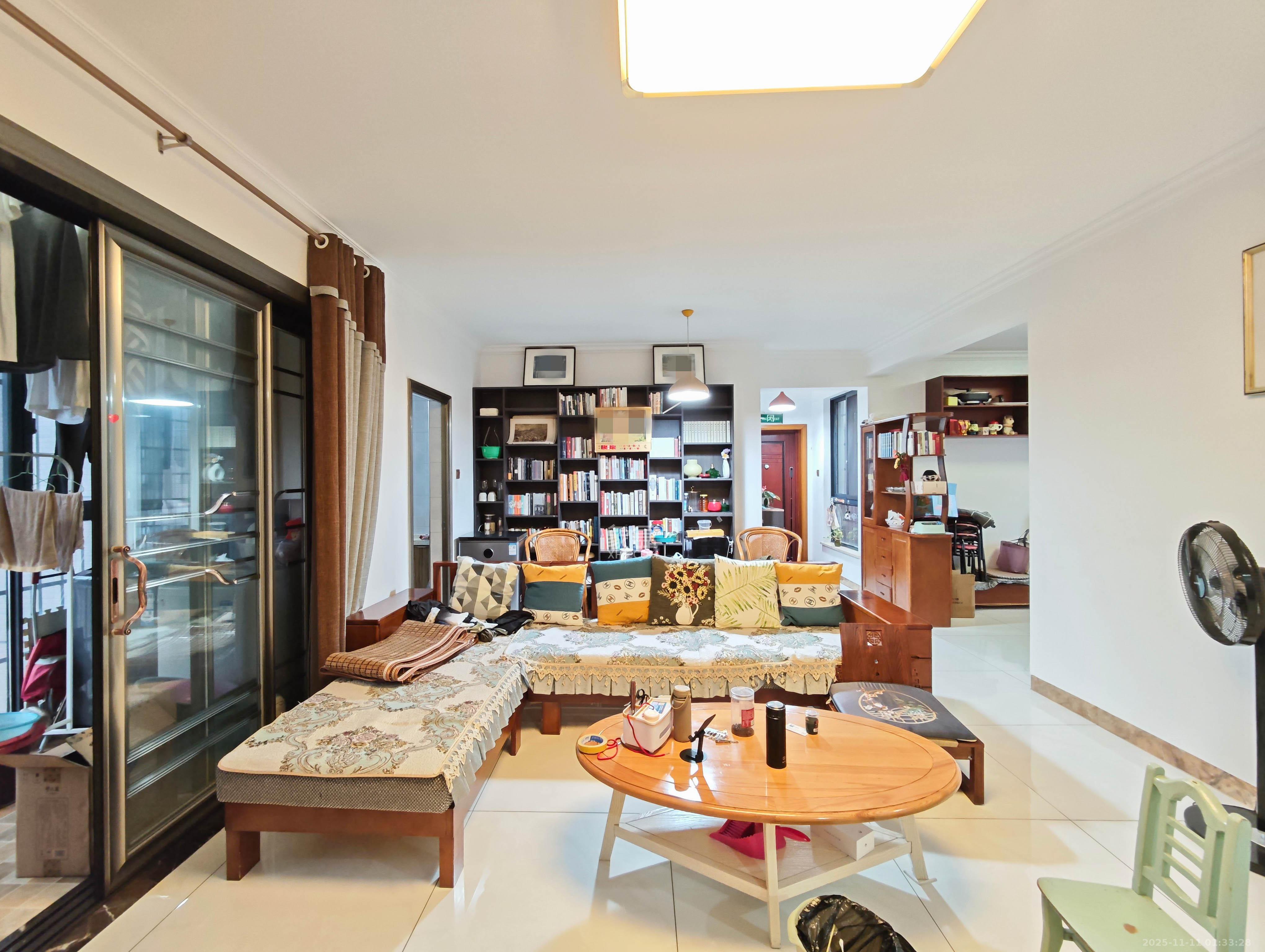 南庭城果  3室2厅2卫    76.8万