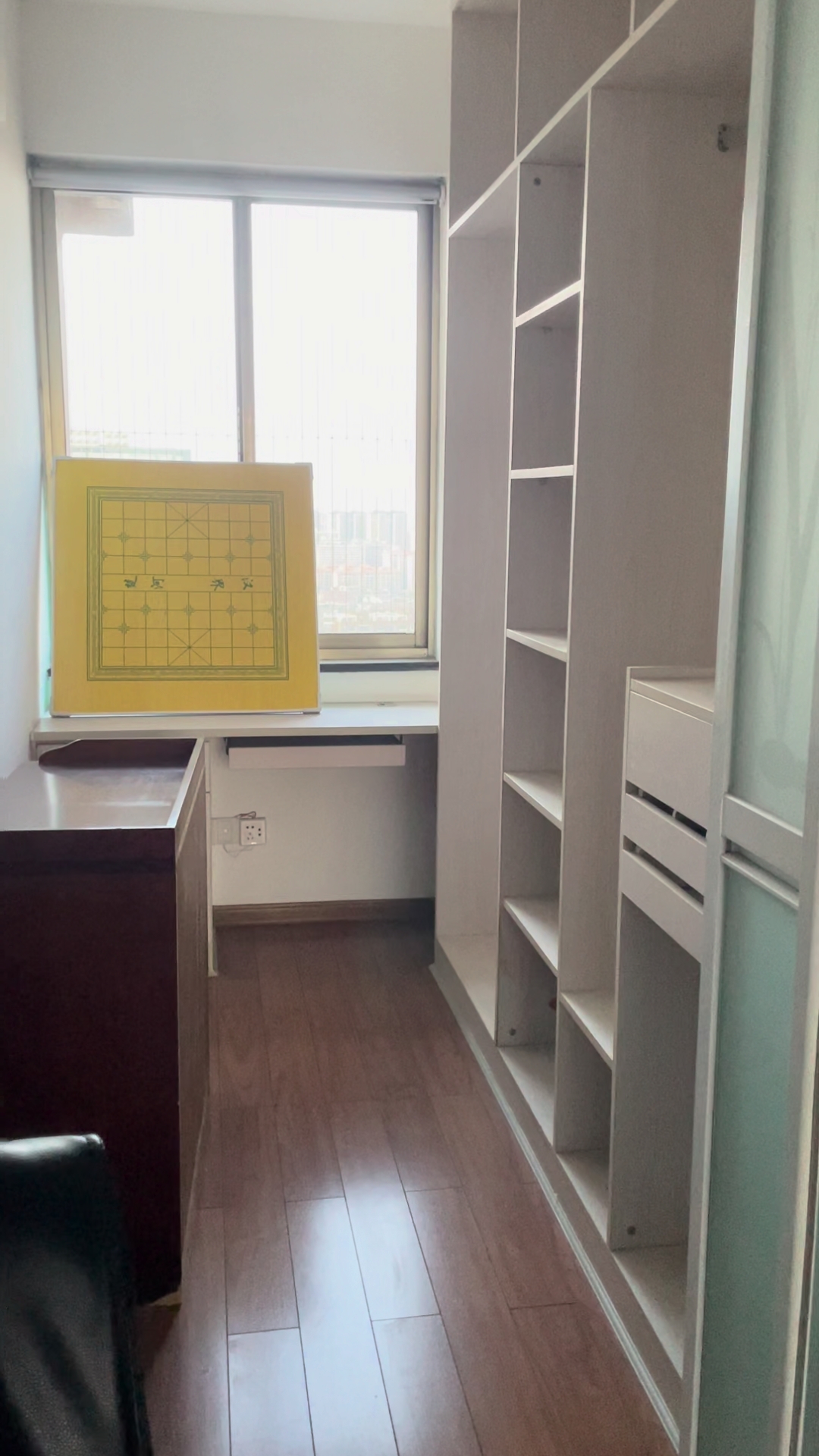 金源大厦  4室2厅1卫    1800.0元/月室内图