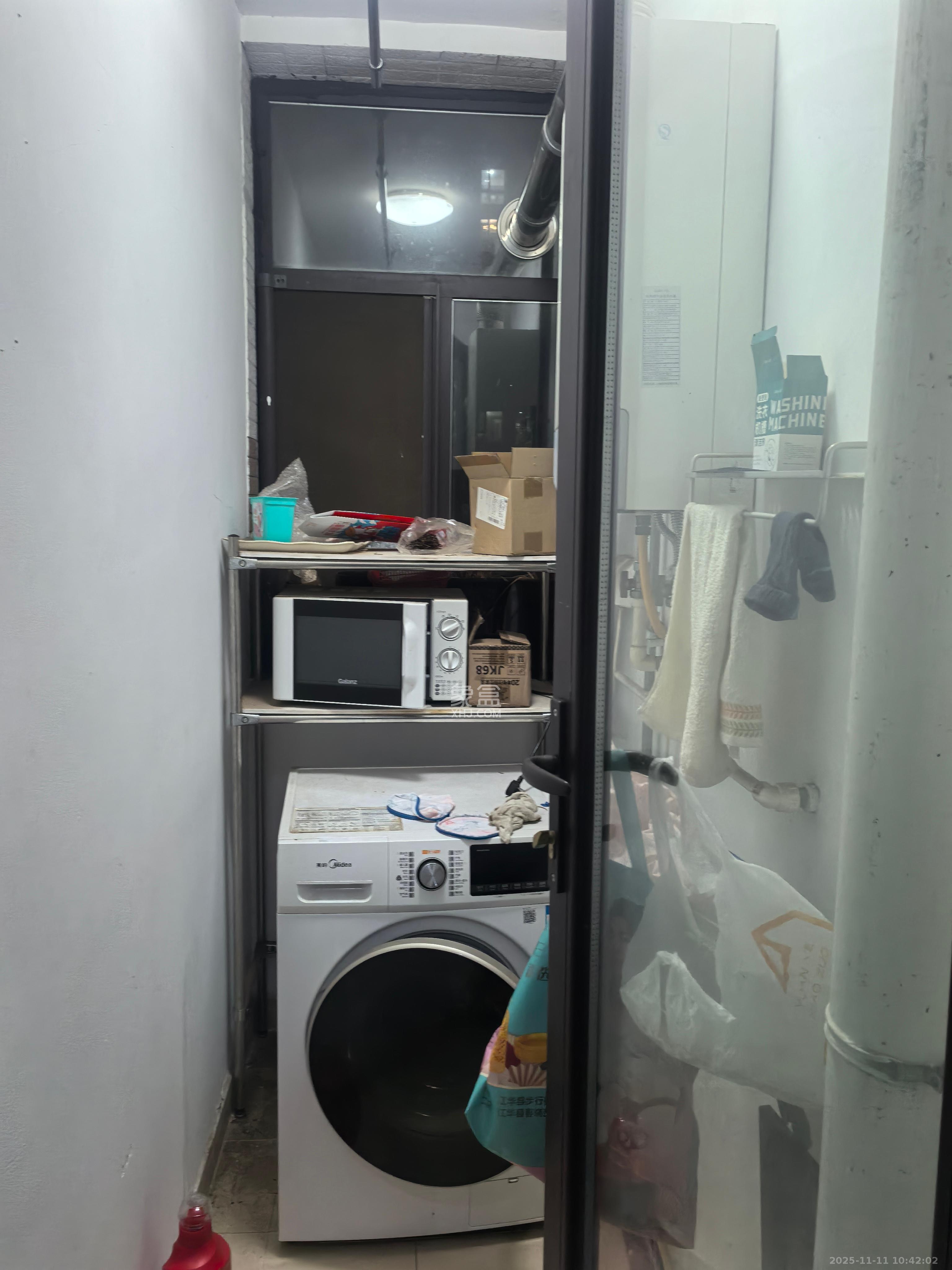 中海国际一期  2室2厅1卫    1800.0元/月室内图