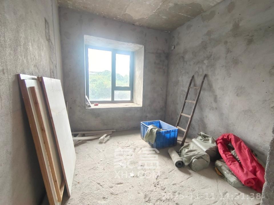 金辉优步星樾  4室2厅2卫    1200.0元/月室内图