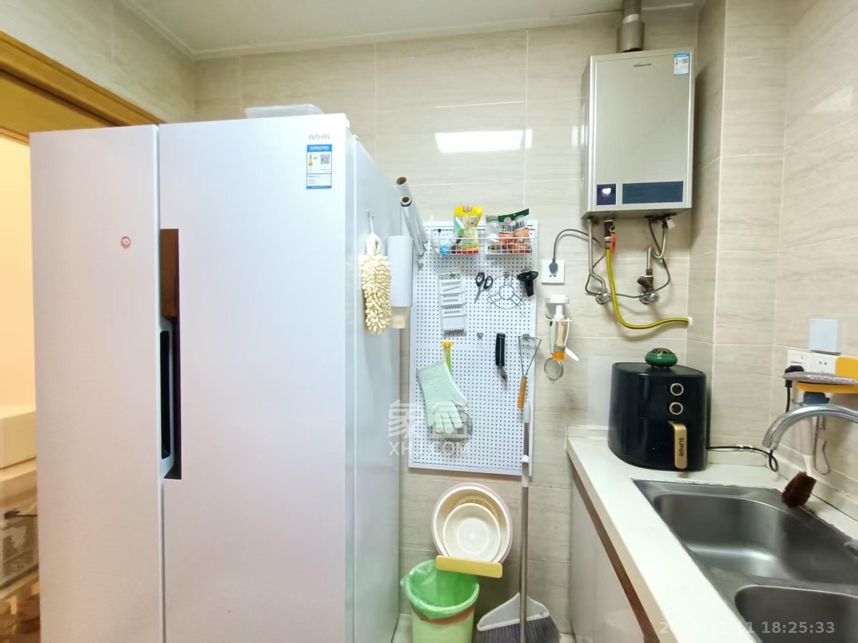 山水湾  2室2厅1卫    2000.0元/月室内图