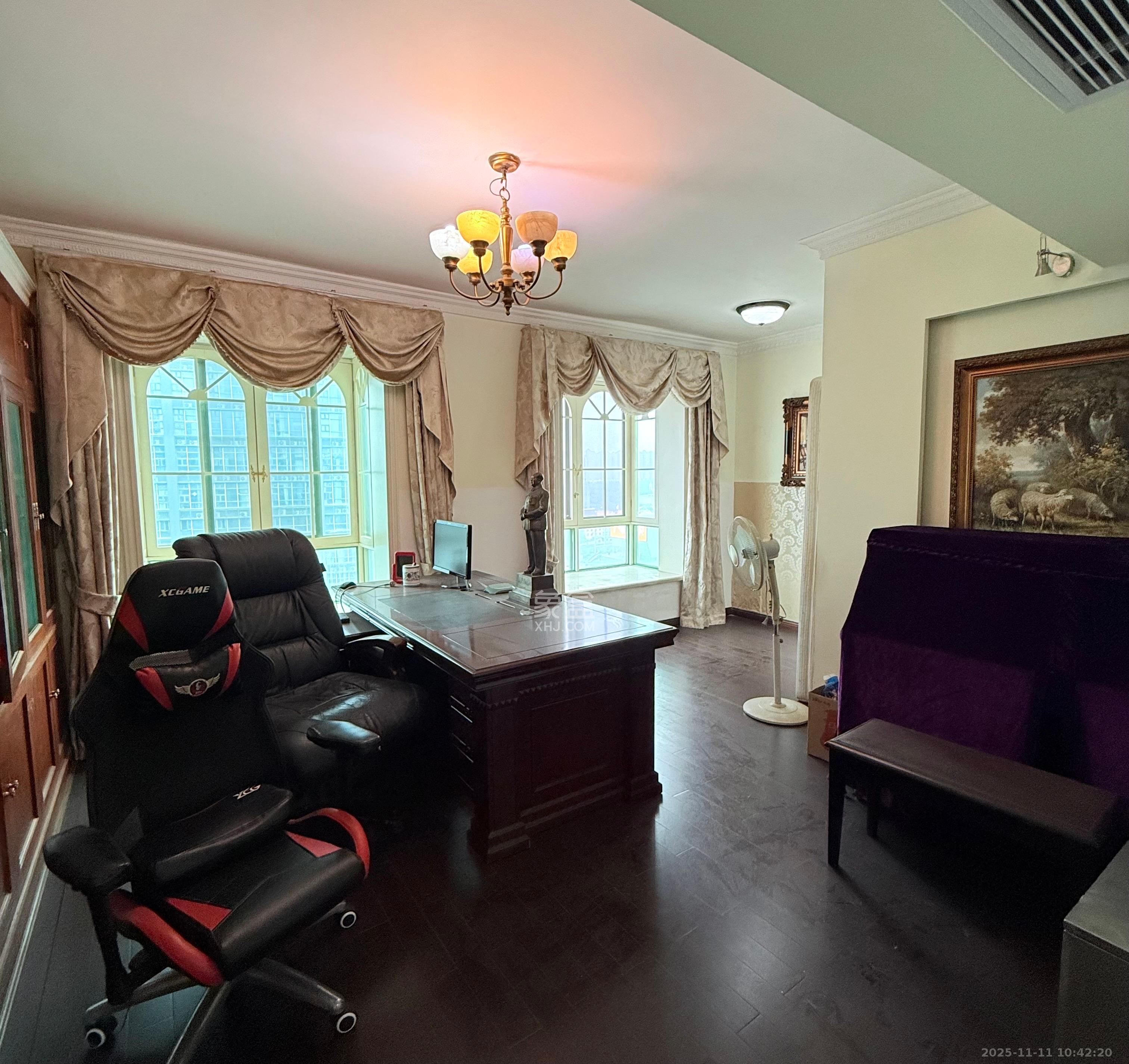 金色比华利  3室2厅2卫    2800.0元/月室内图