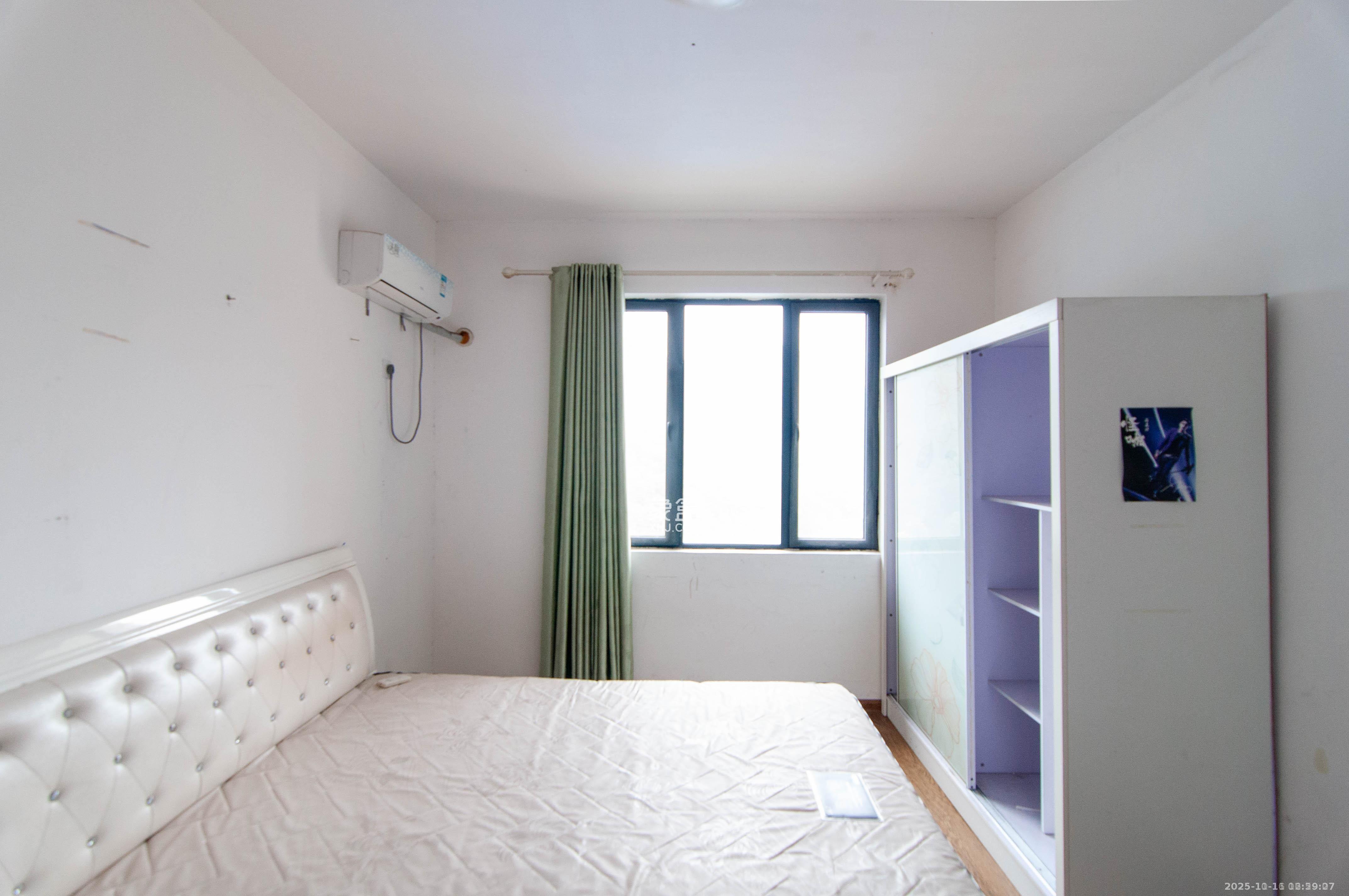 君康家园(梅溪湖七喜街) 3室2厅2卫 2600.0元/月 君康家园(梅溪湖七喜街) 3室2厅2卫 2600.0元/月室内图