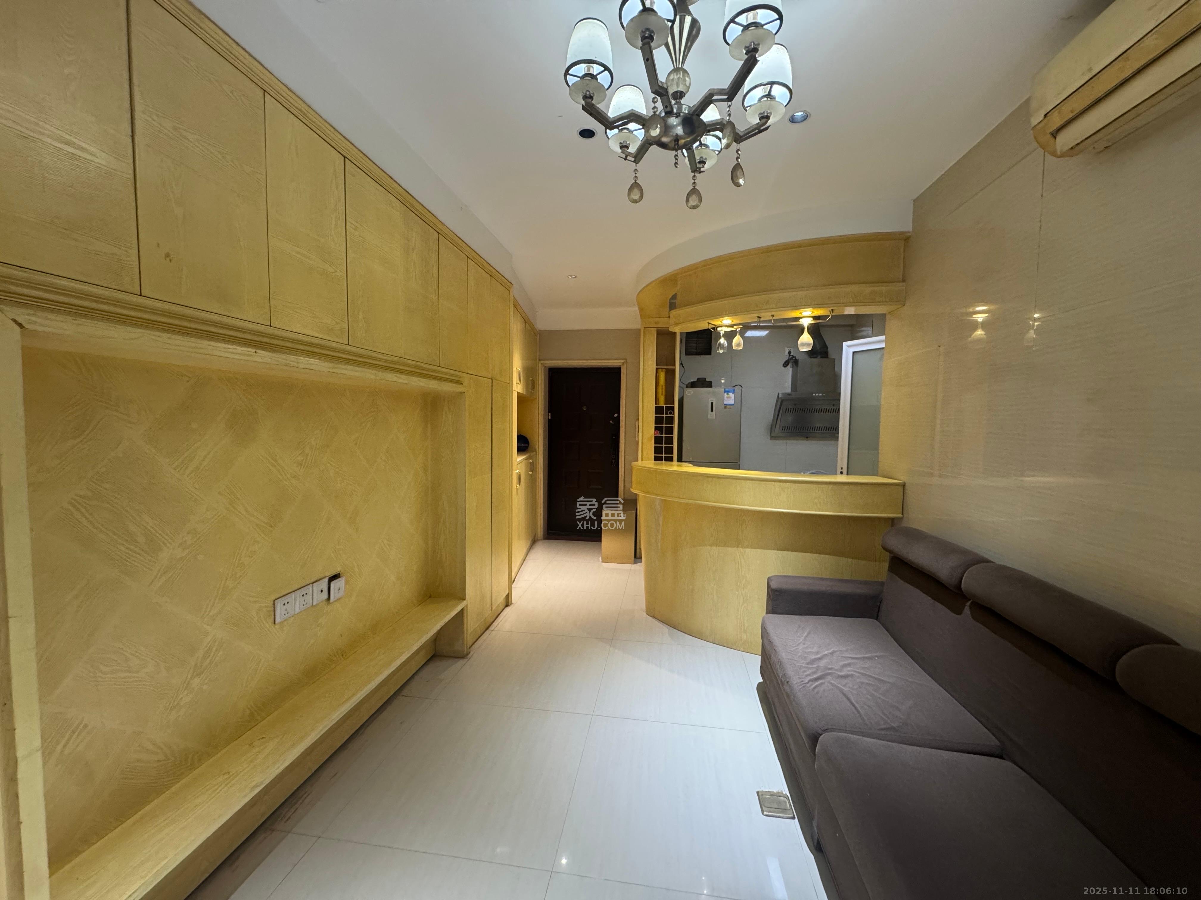 红树湾  1室1厅1卫    1300.0元/月室内图