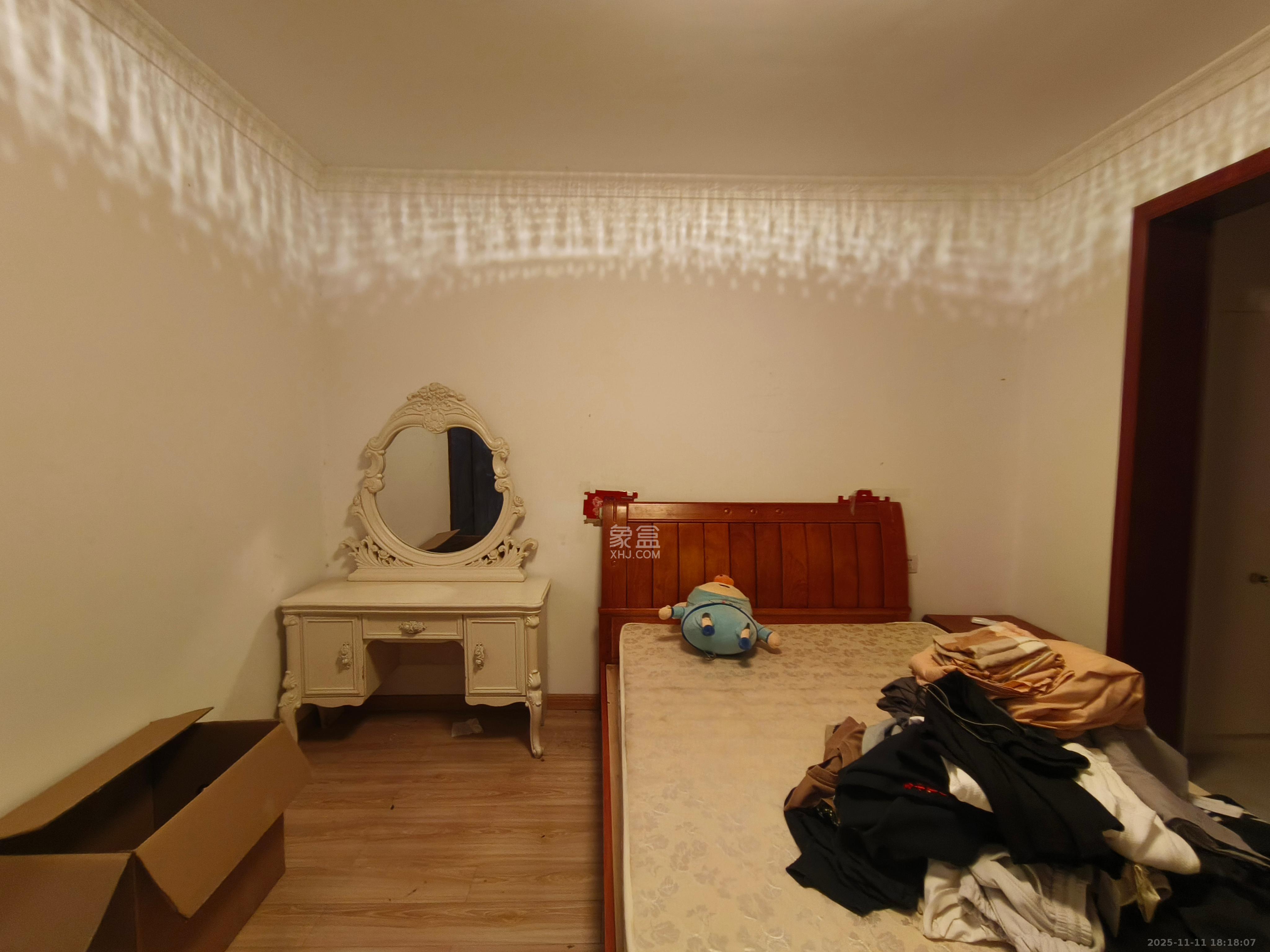 天凯东苑  2室2厅1卫    1700.0元/月室内图