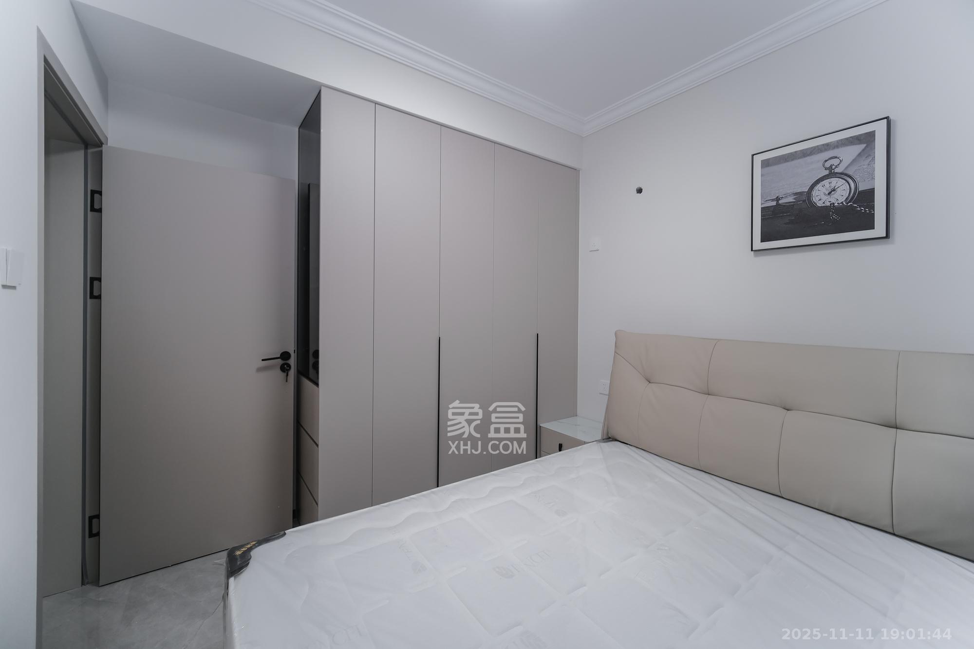 和悦城(蟠龙景苑) 3室2厅2卫 72.8万 和悦城(蟠龙景苑) 3室2厅2卫 72.8万卧室