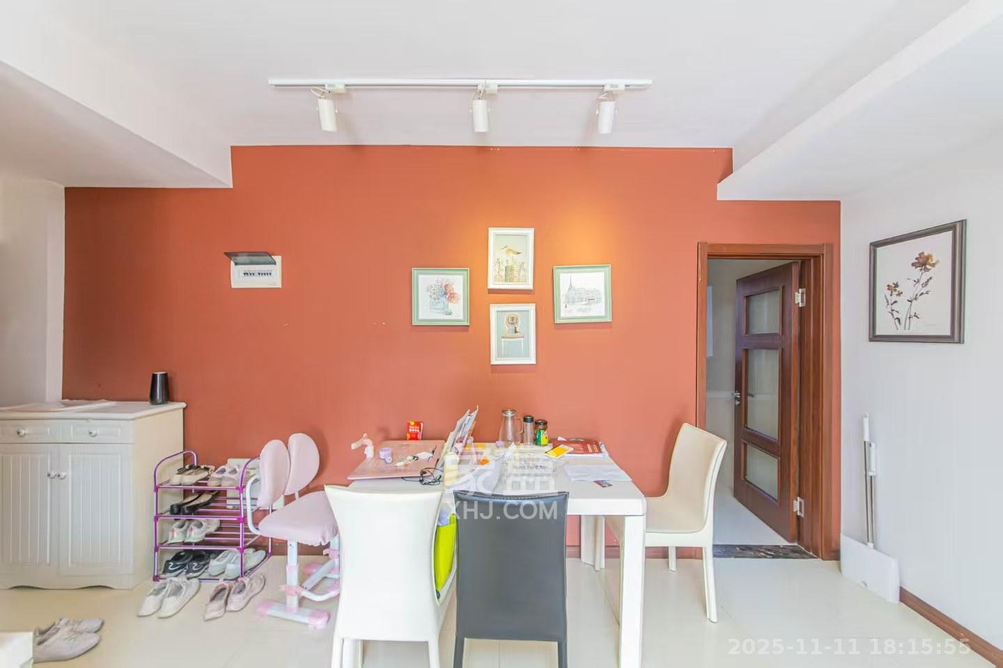 绿地公馆(绿地名邸) 2室2厅1卫 2200.0元/月 绿地公馆(绿地名邸) 2室2厅1卫 2200.0元/月室内图