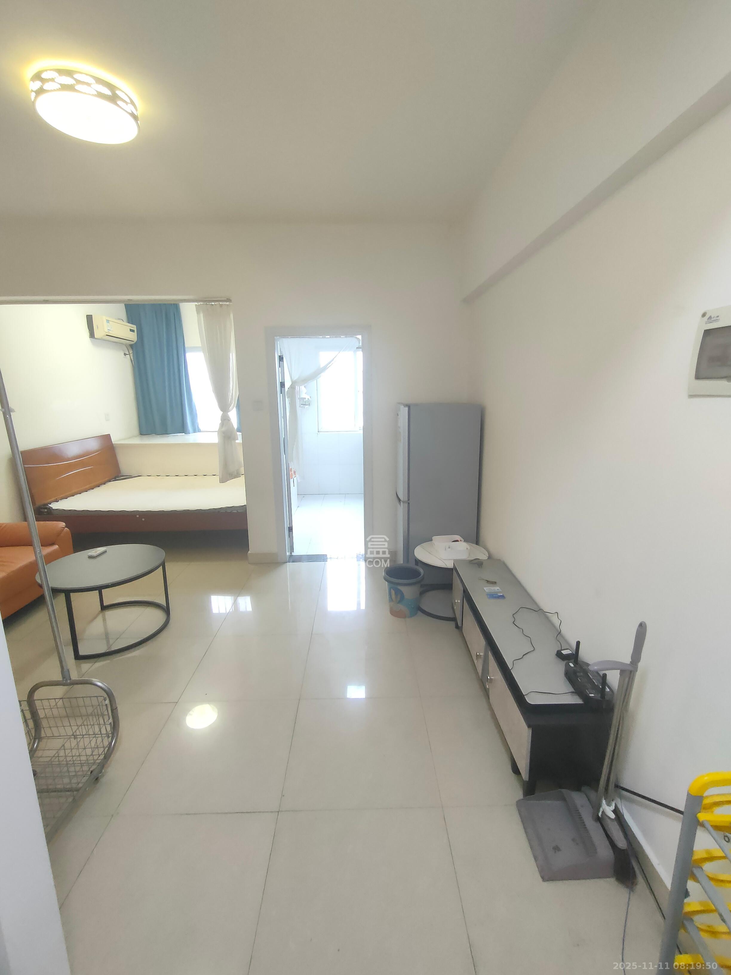 谋房博客(博客天街)  1室1厅1卫    1500.0元/月