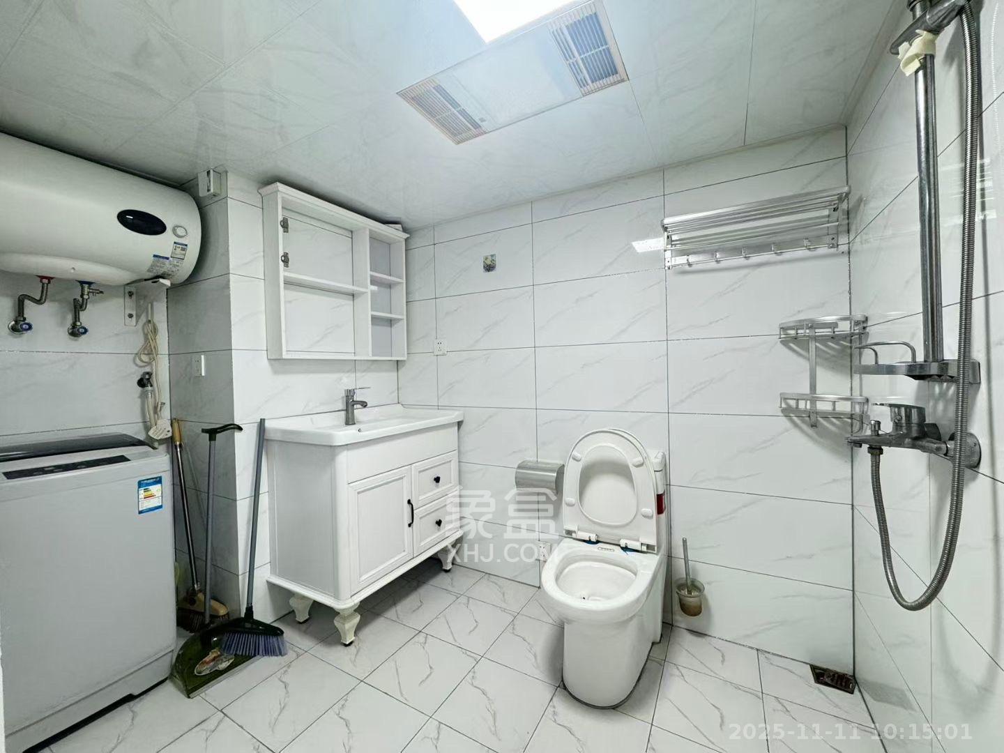 华润置地广场二期 2室1厅1卫 1600.0元/月 华润置地广场二期 2室1厅1卫 1600.0元/月室内图