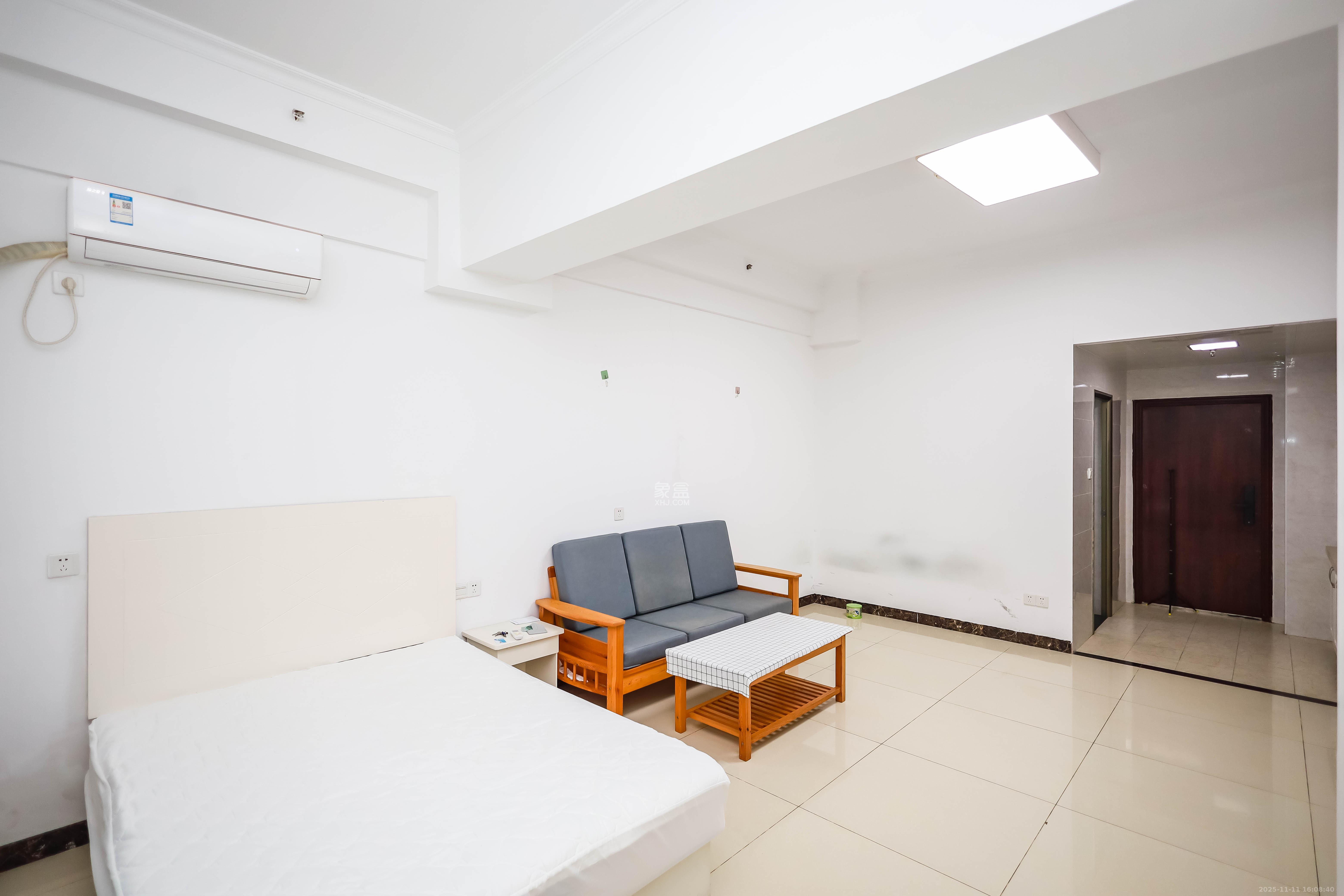 奥克斯缔壹城 1室1厅1卫 24.8万 奥克斯缔壹城 1室1厅1卫 24.8万卧室