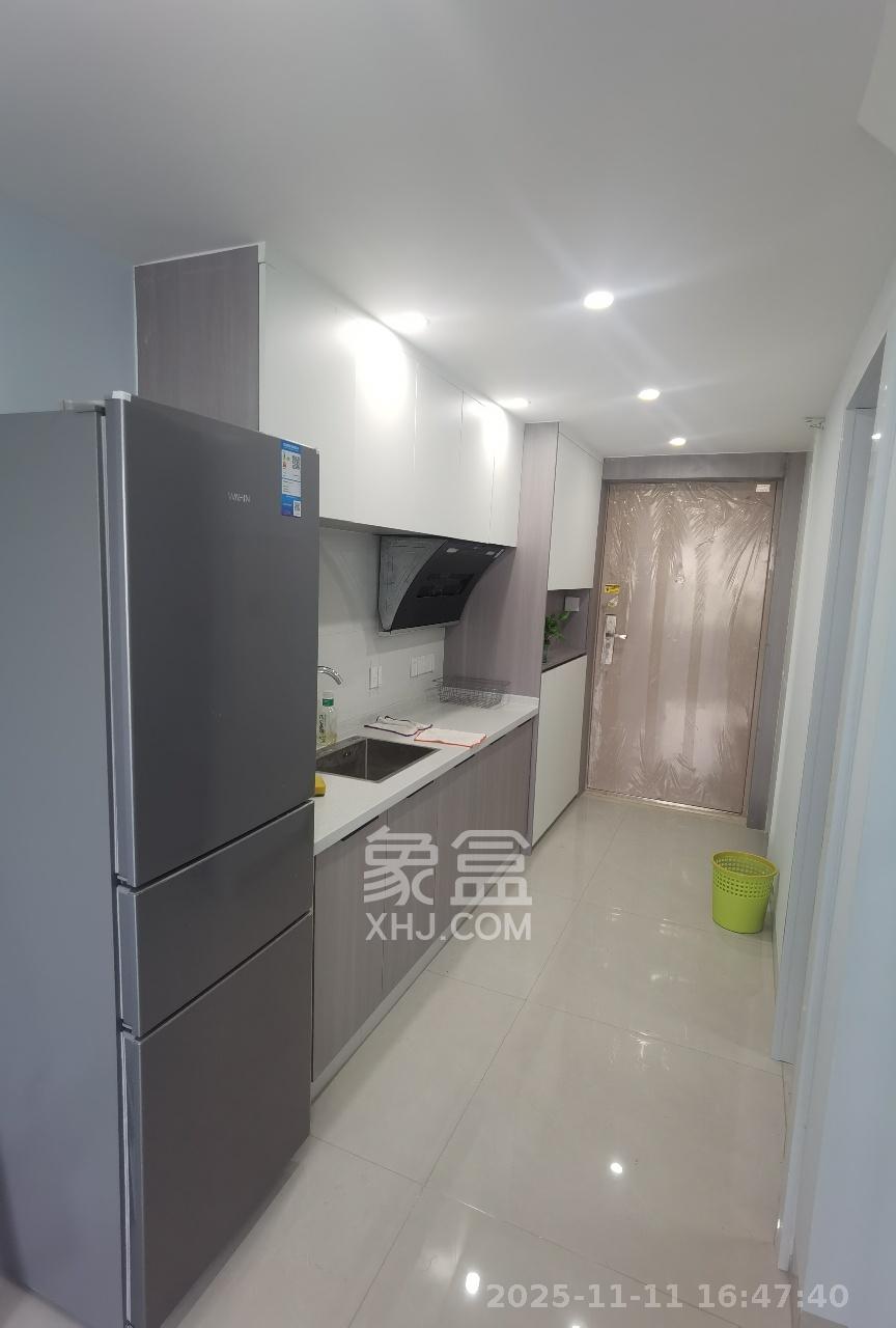 保利中环广场(保利中悦苑) 2室1厅1卫 2500.0元/月 保利中环广场(保利中悦苑) 2室1厅1卫 2500.0元/月室内图