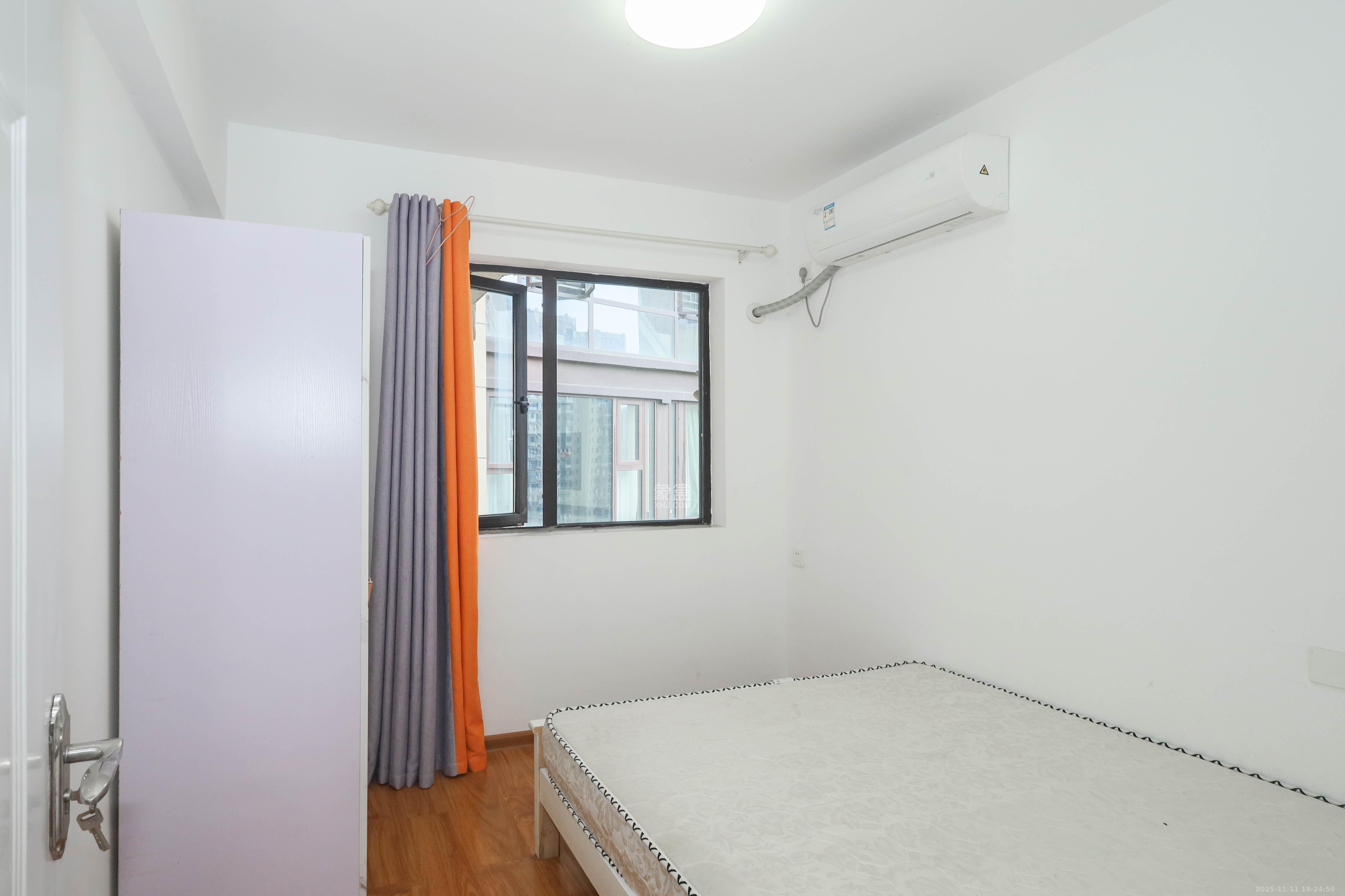 中国铁建梅溪青秀三期 4室2厅2卫 175.0万 中国铁建梅溪青秀三期 4室2厅2卫 175.0万卧室