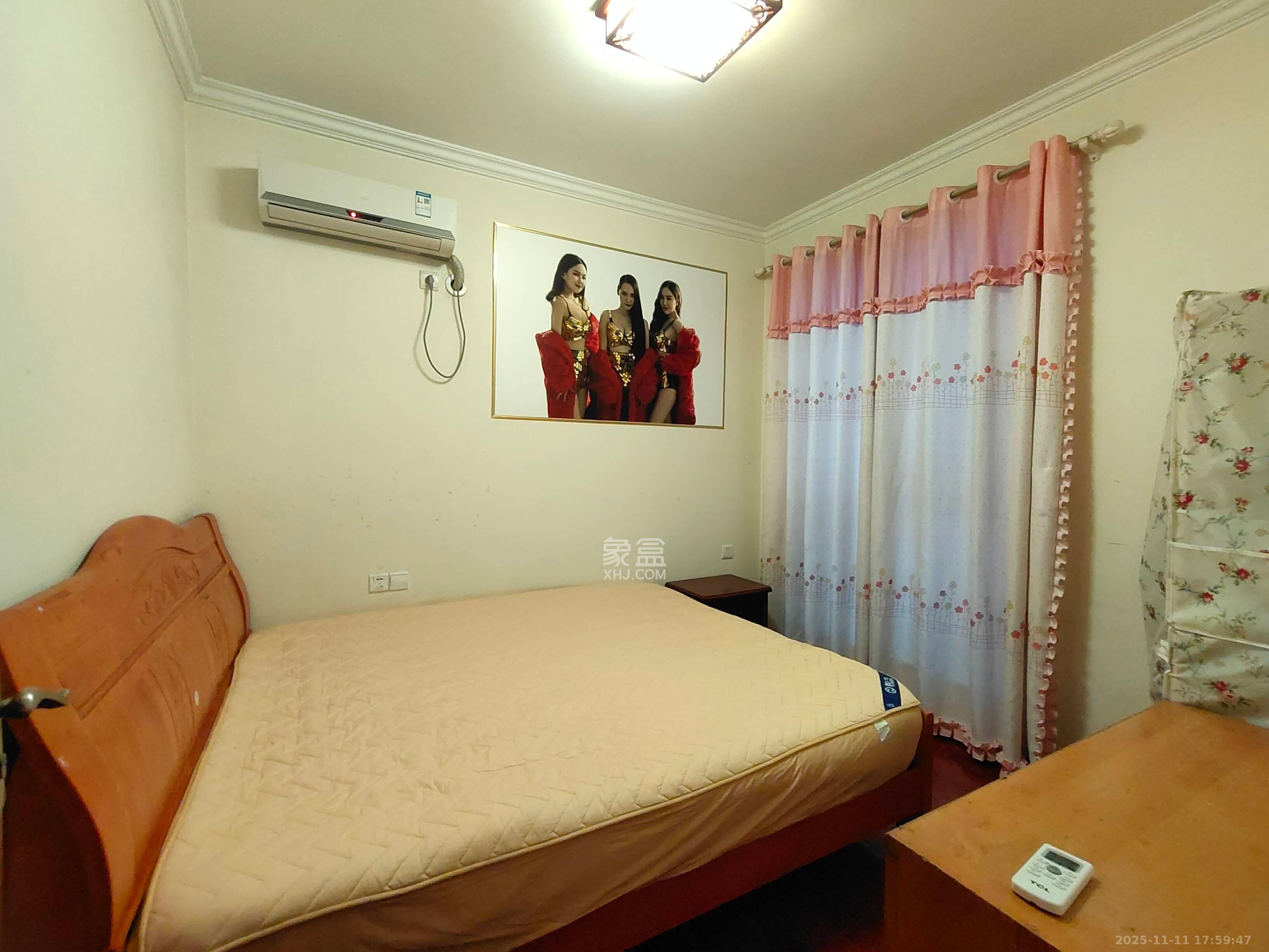 融圣国际  3室2厅2卫    3800.0元/月室内图