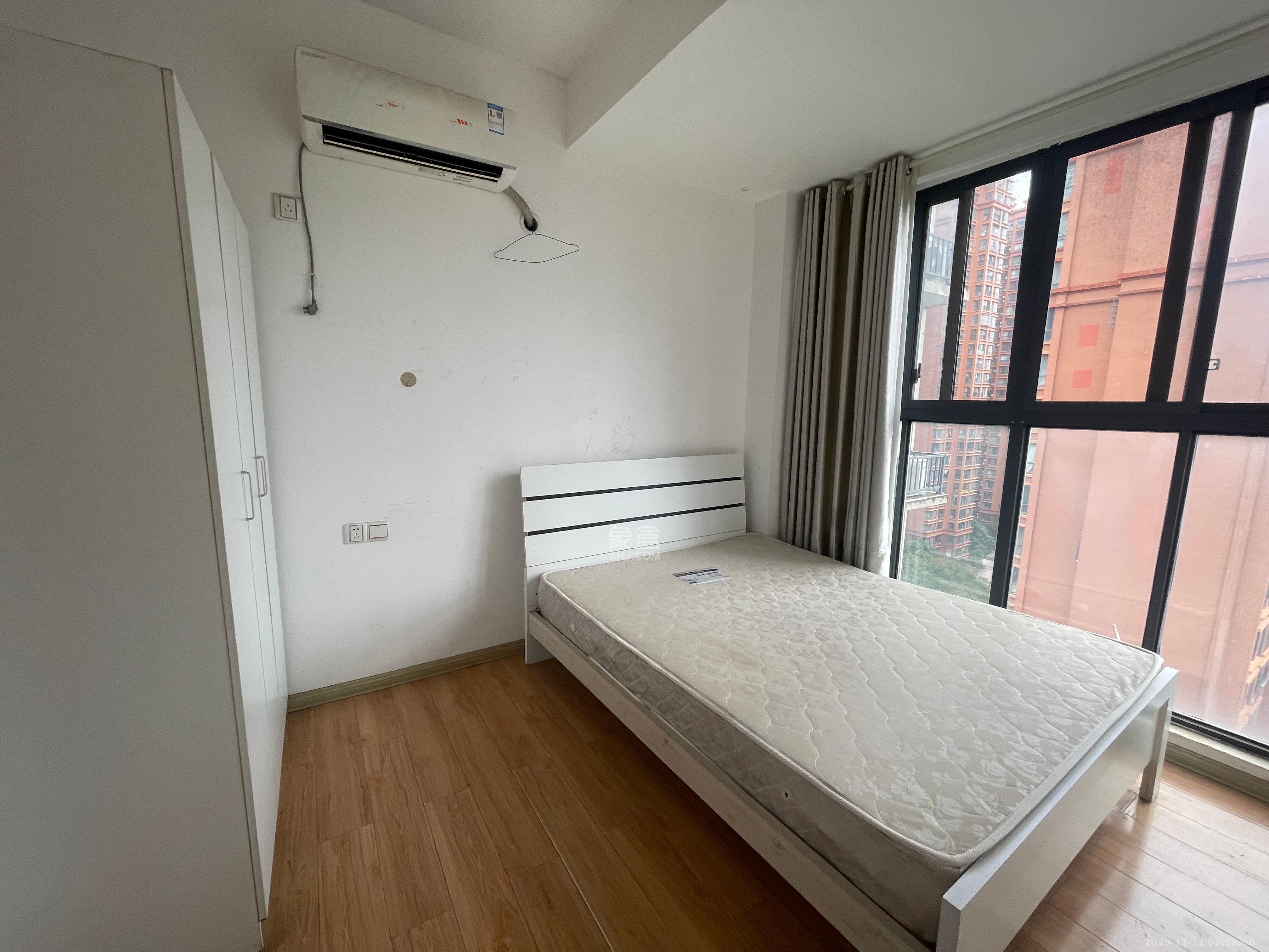 华侨假日中心（晟华苑）  2室2厅1卫    2000.0元/月室内图