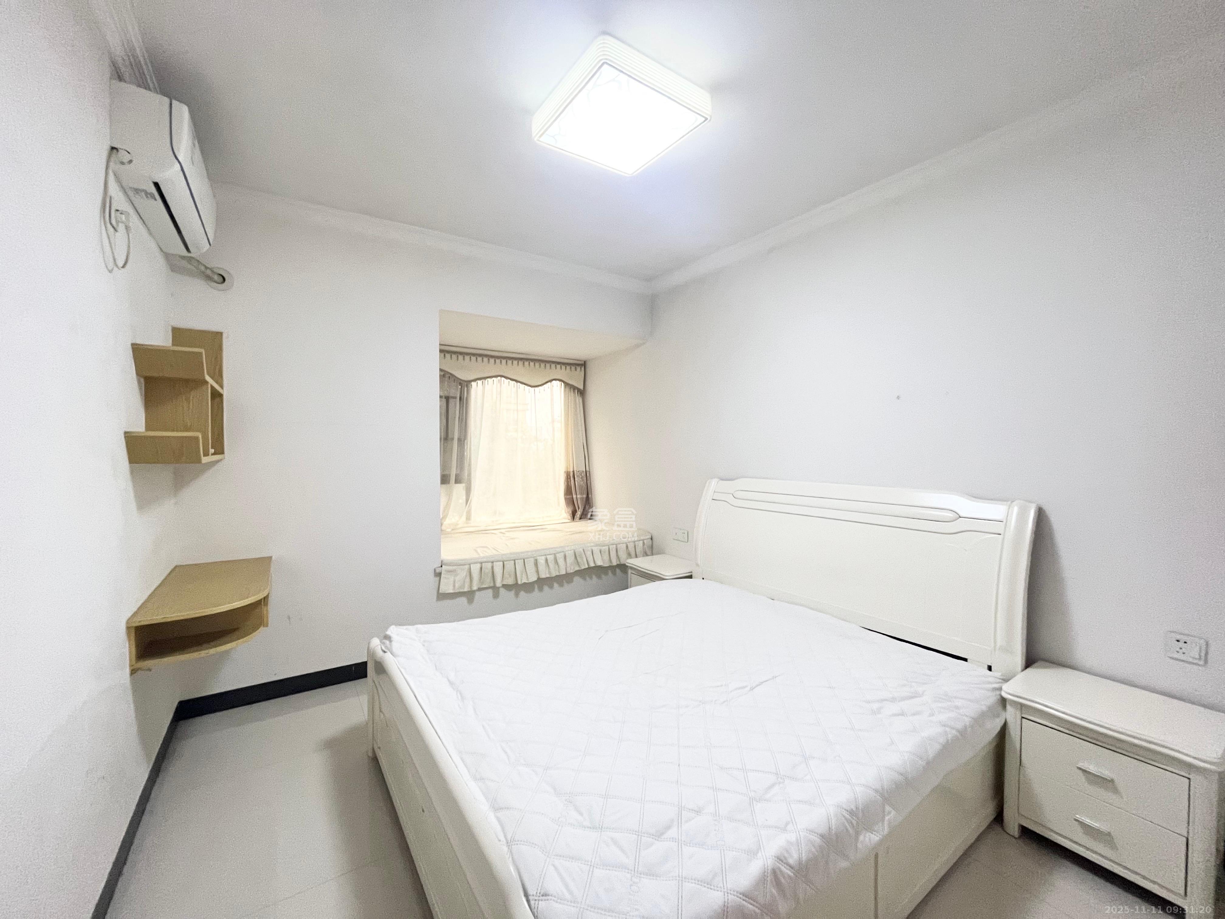 保利麓谷林语C区 2室2厅1卫 2300.0元/月 保利麓谷林语C区 2室2厅1卫 2300.0元/月室内图