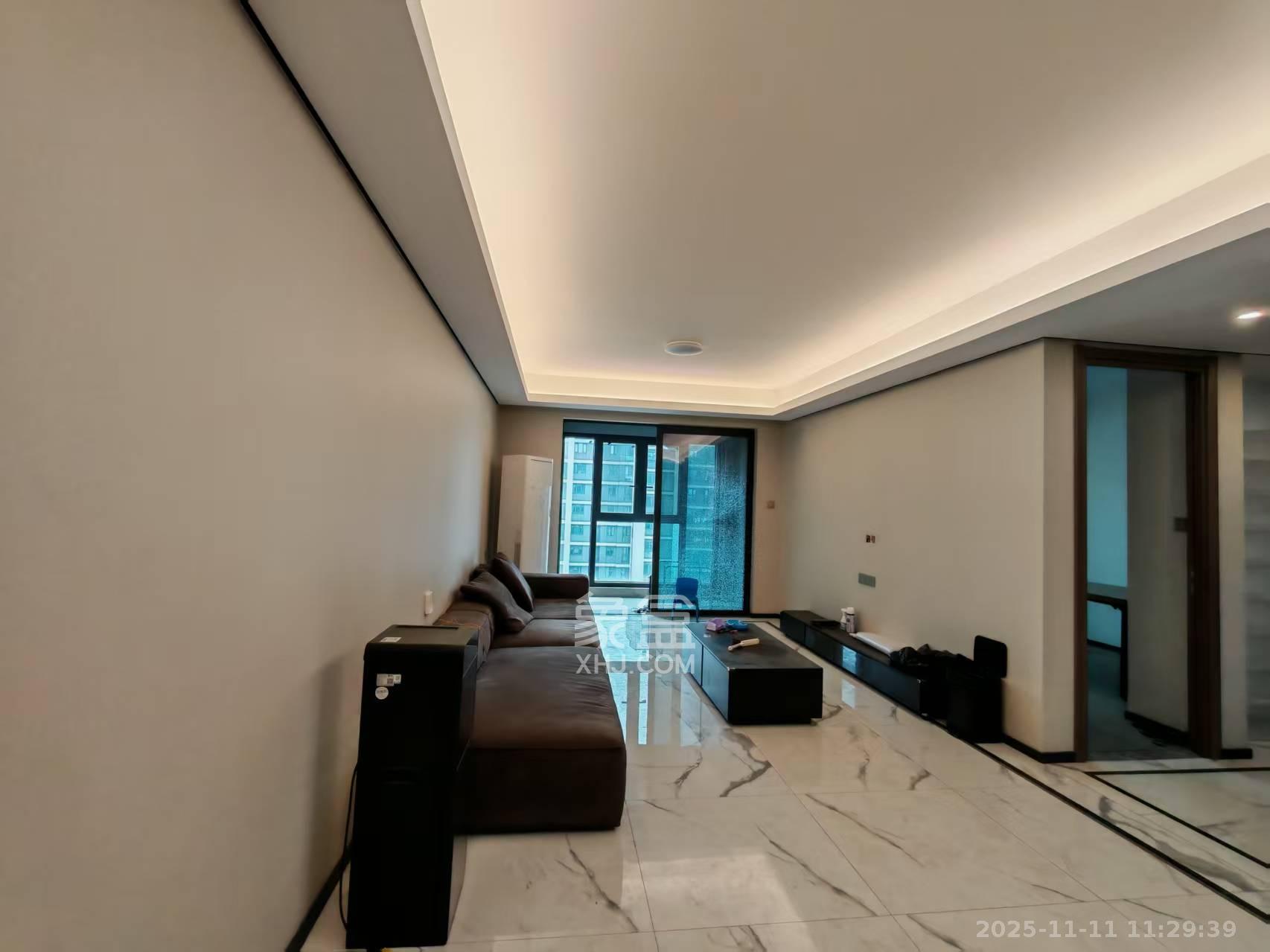 中海阅麓山一期  3室2厅2卫    3000.0元/月小区图