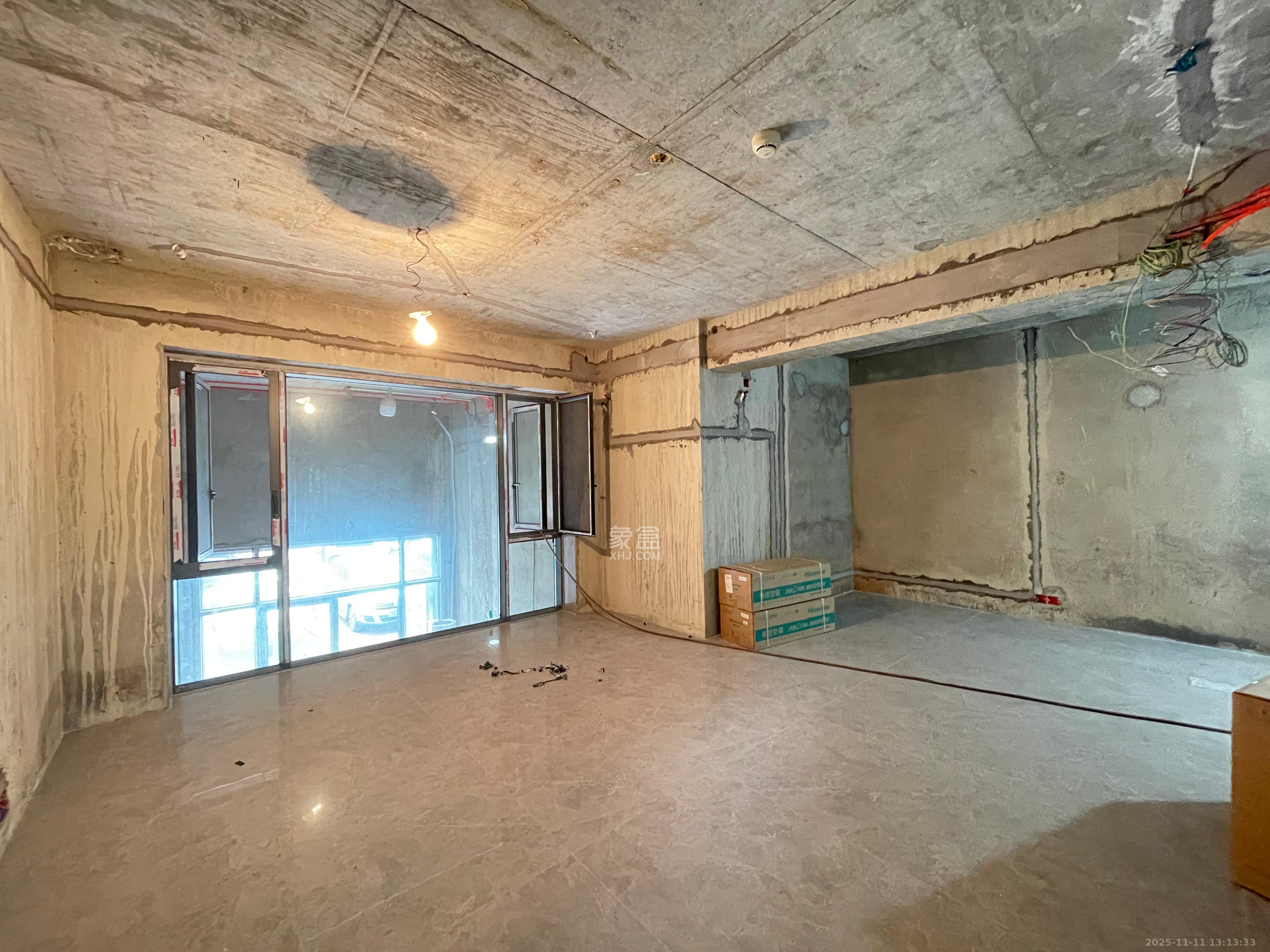 恒大名都   224.0㎡      6000.0元/月室内图