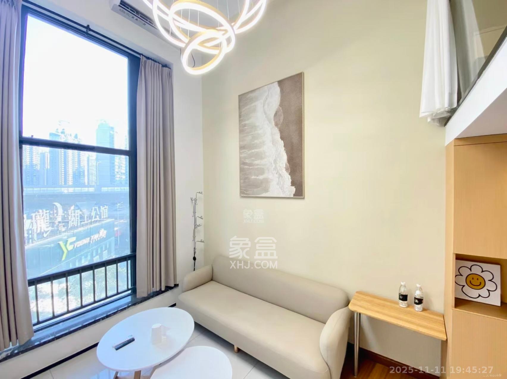 藏珑湖上公馆  1室1厅1卫    2400.0元/月