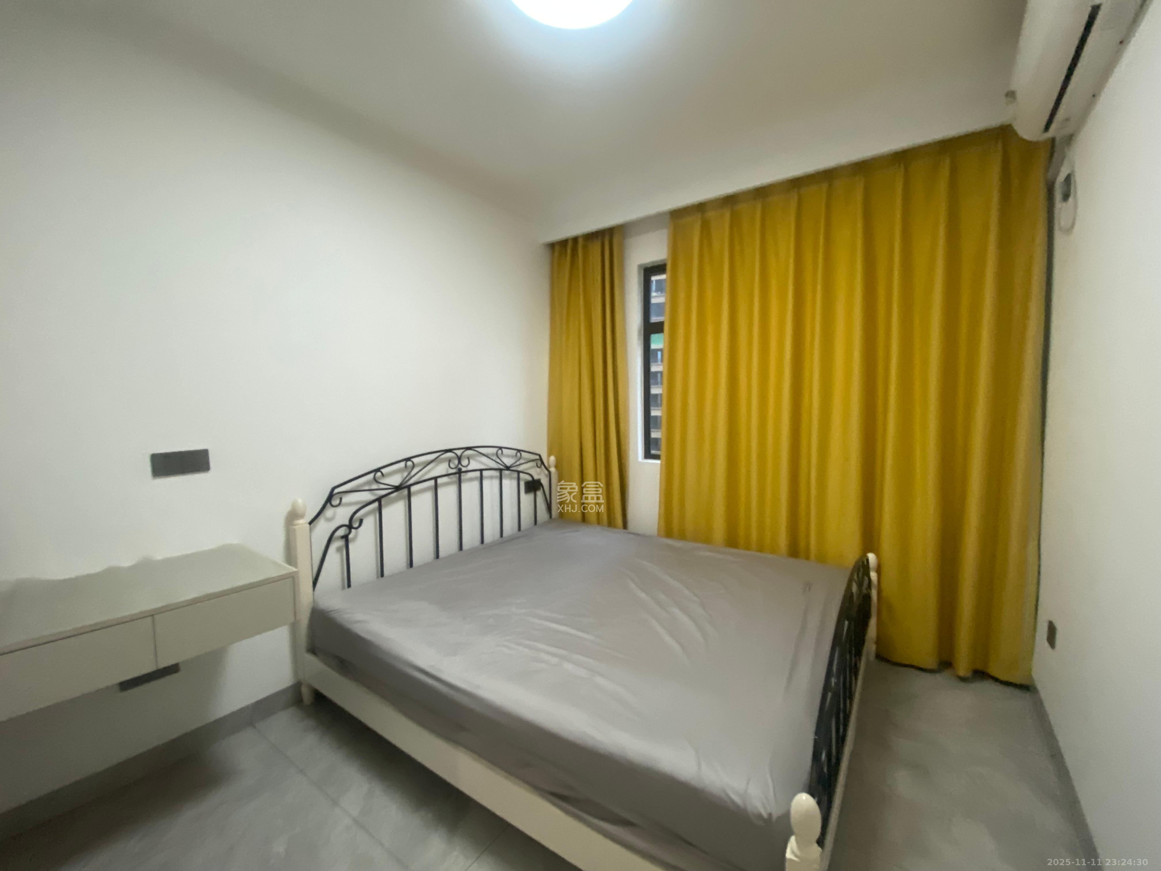 恒大雅苑  3室2厅2卫    3000.0元/月