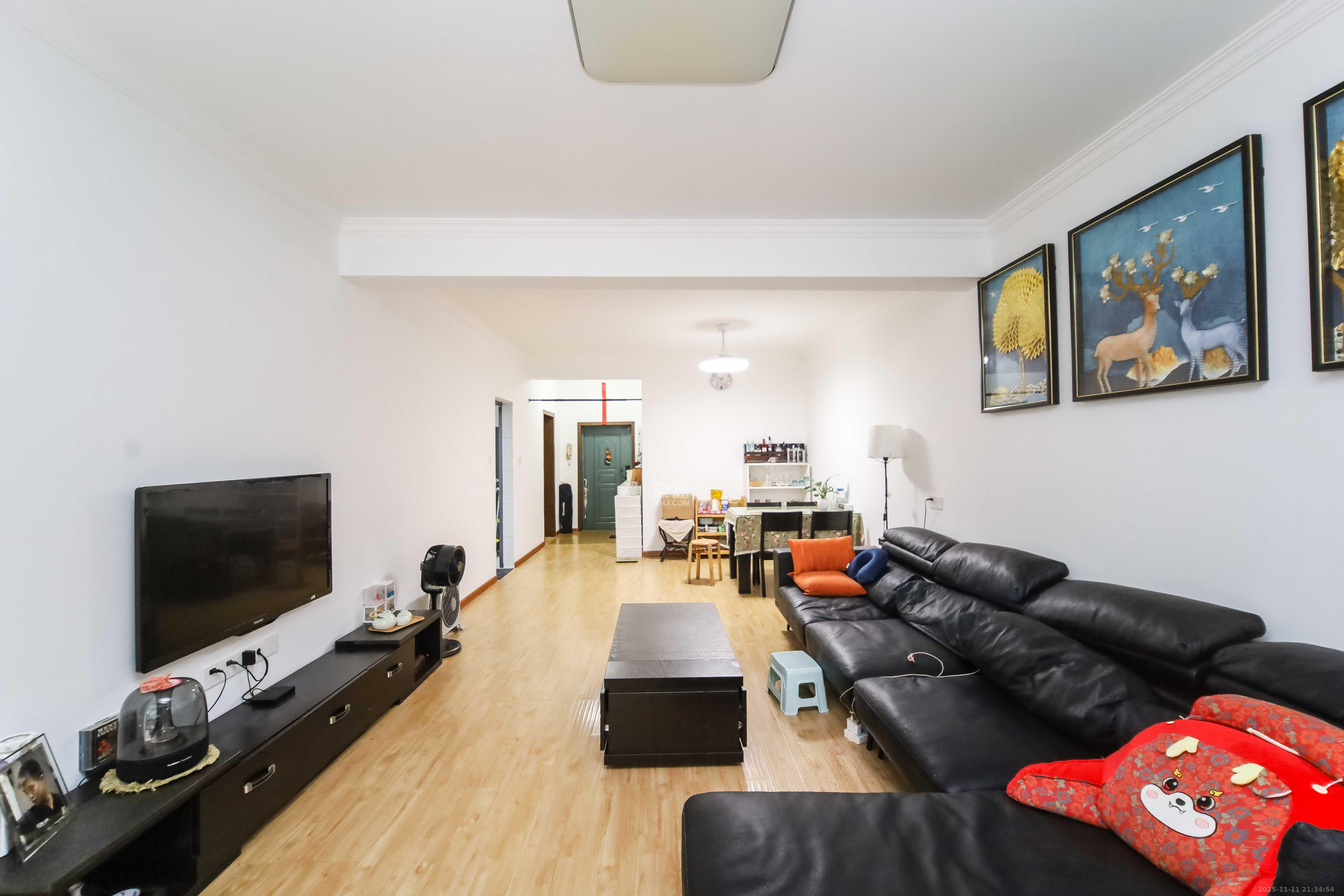 天域新都 2室2厅1卫 62.0万 天域新都 2室2厅1卫 62.0万客厅