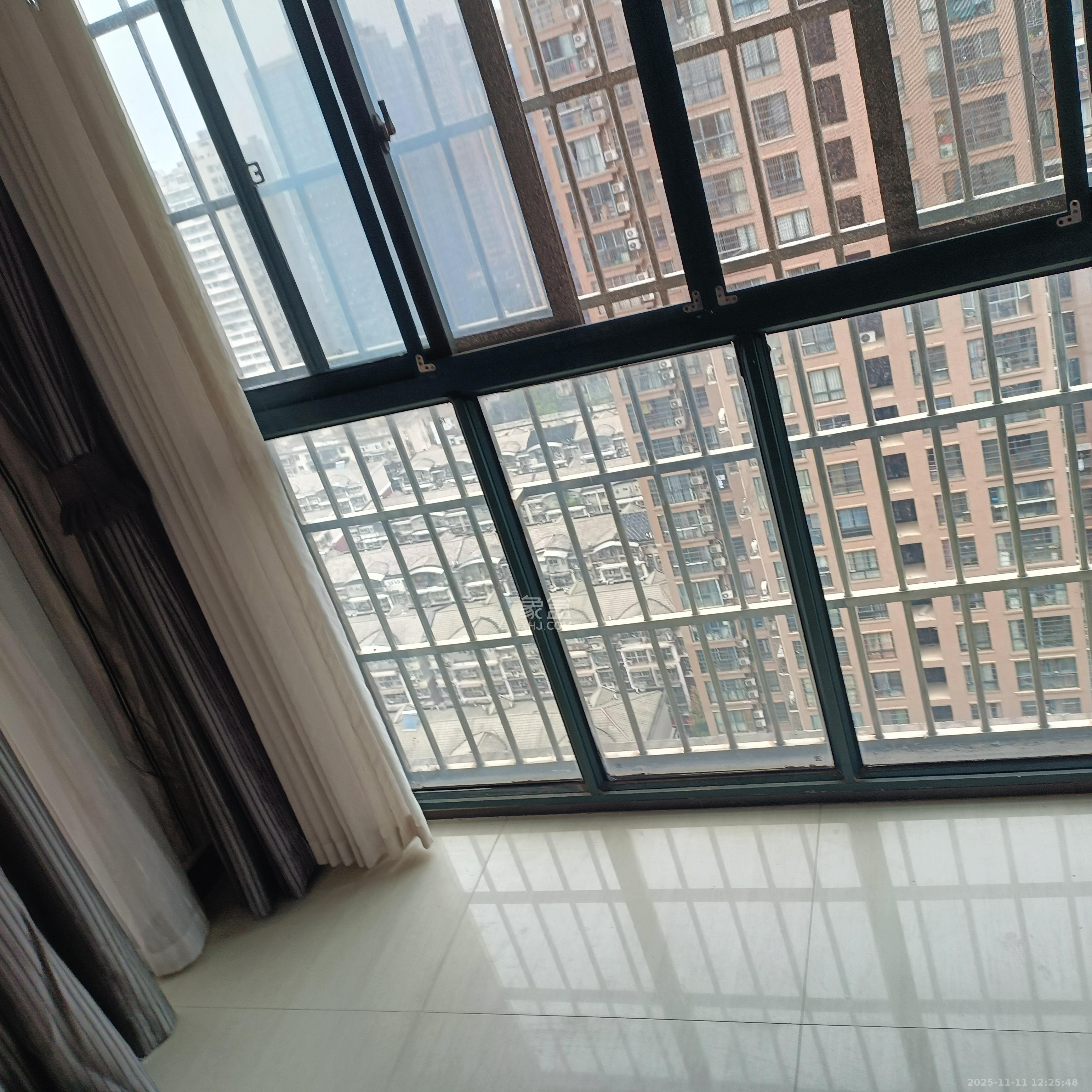 鑫科明珠  2室2厅1卫    2100.0元/月室内图