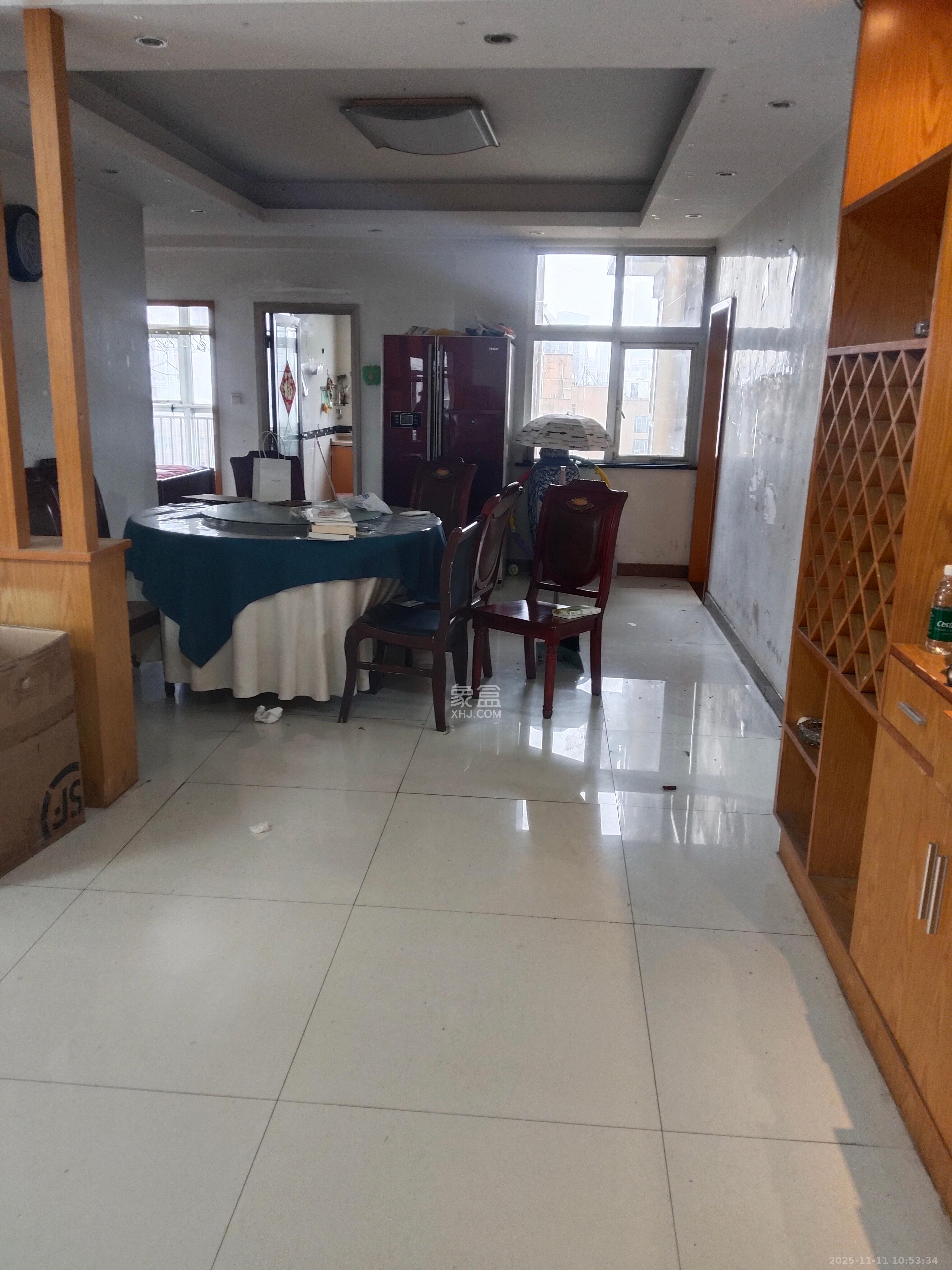 宏泽佳园  5室2厅3卫    4000.0元/月室内图