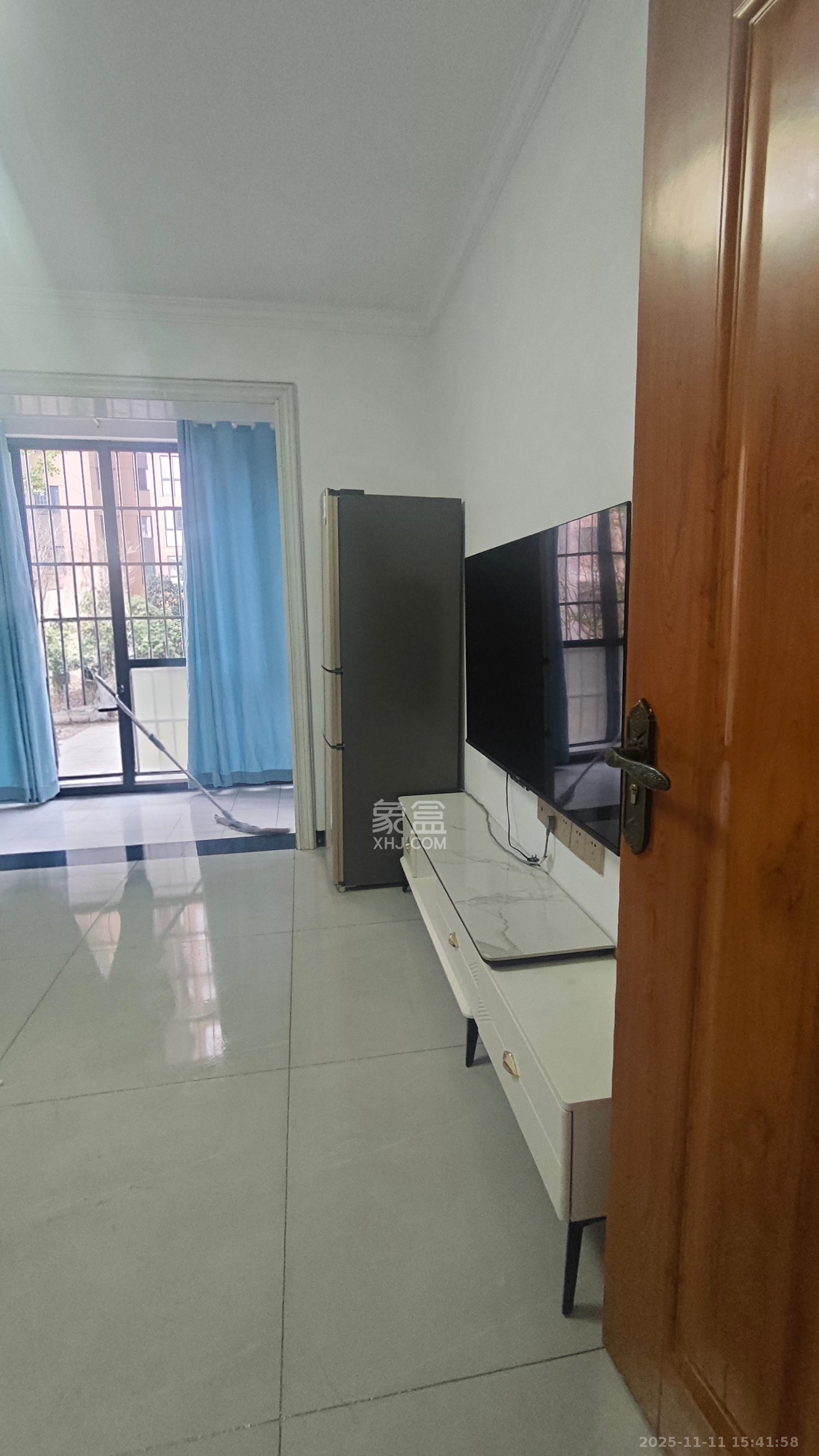 朝正美苑  1室1厅1卫    1600.0元/月室内图