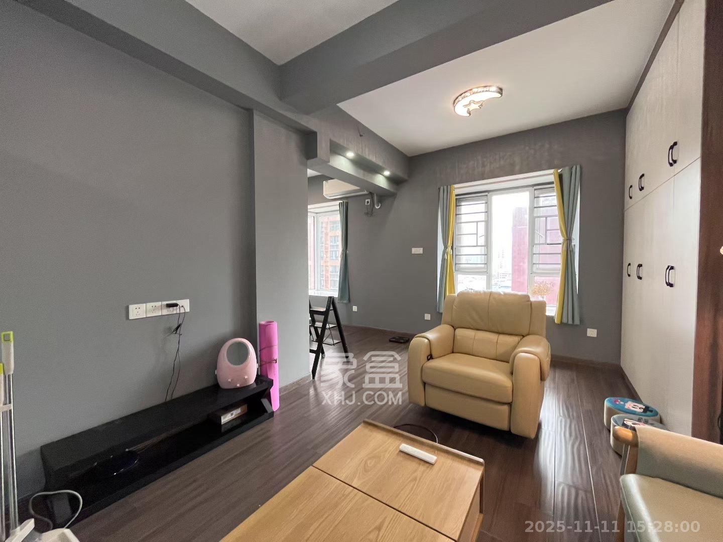 芙蓉万国城MOMA（卓越汇富苑）  2室1厅1卫    1700.0元/月室内图