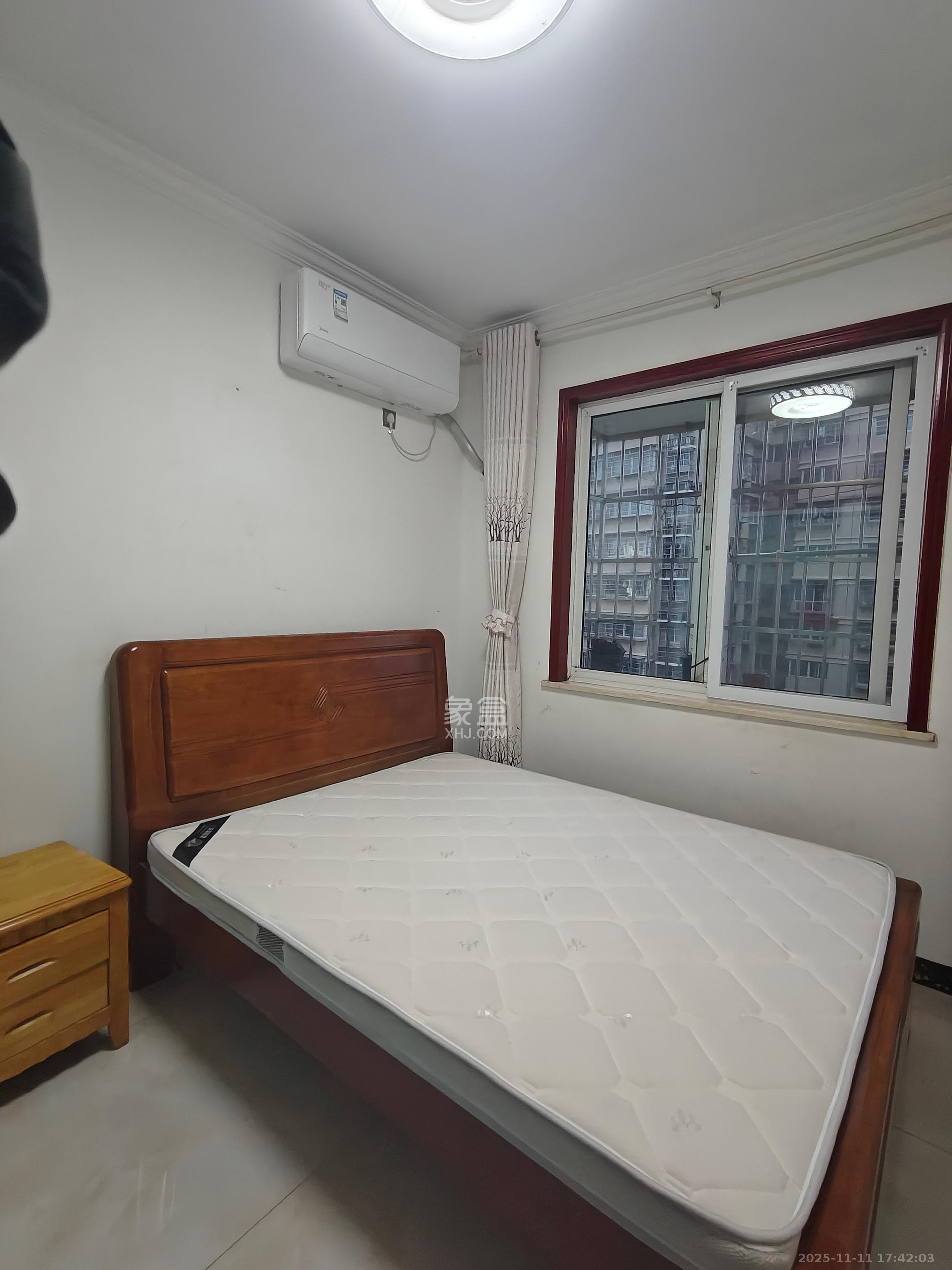 星城新宇黎雅苑  3室2厅2卫    2500.0元/月室内图