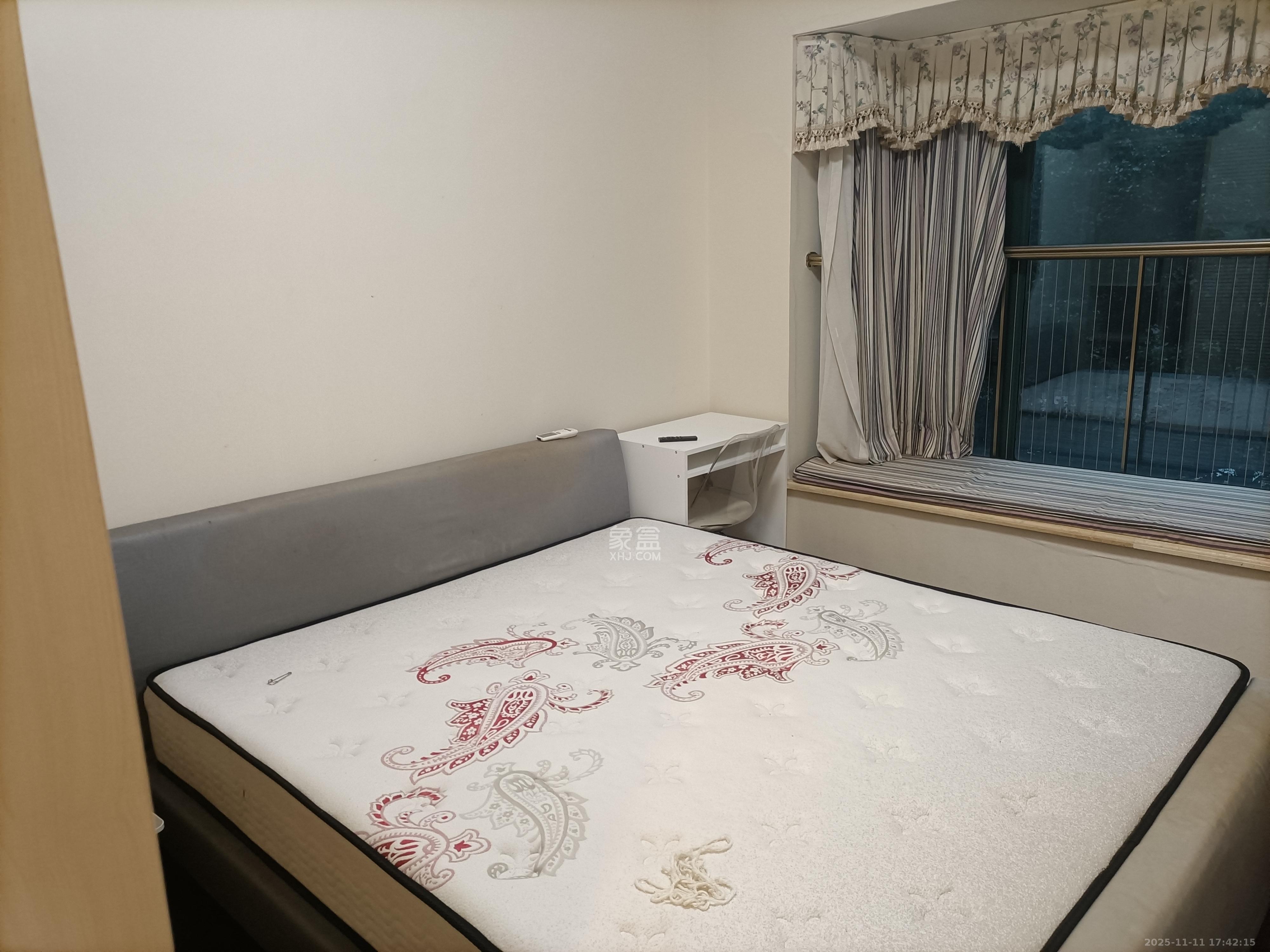 恒大绿洲  2室2厅1卫    2200.0元/月室内图