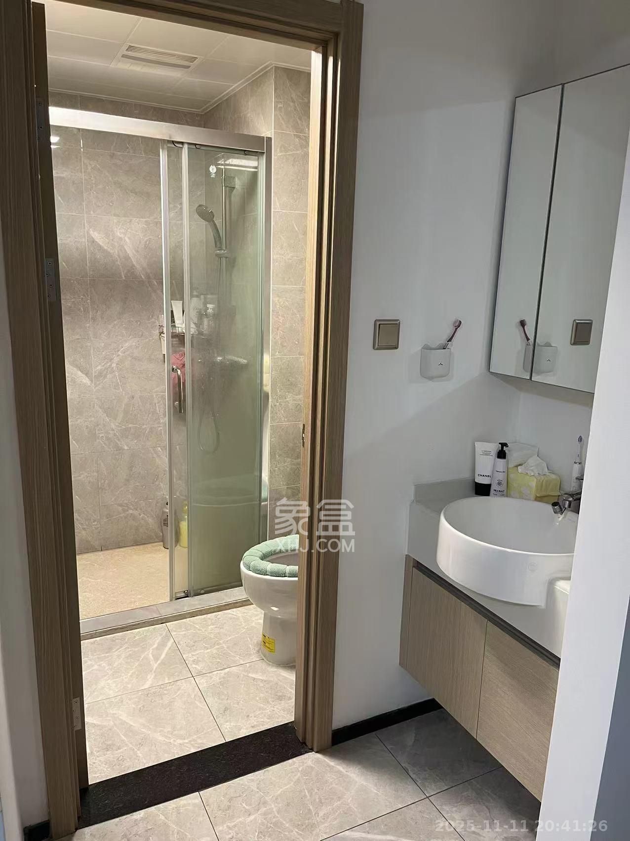 中海阅江府 1室1厅1卫 2700.0元/月 中海阅江府 1室1厅1卫 2700.0元/月室内图