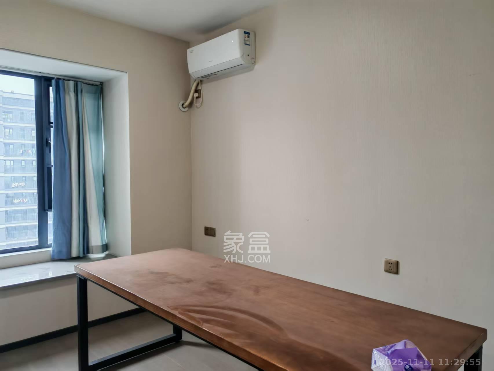 中海阅麓山一期  3室2厅2卫    3000.0元/月小区图