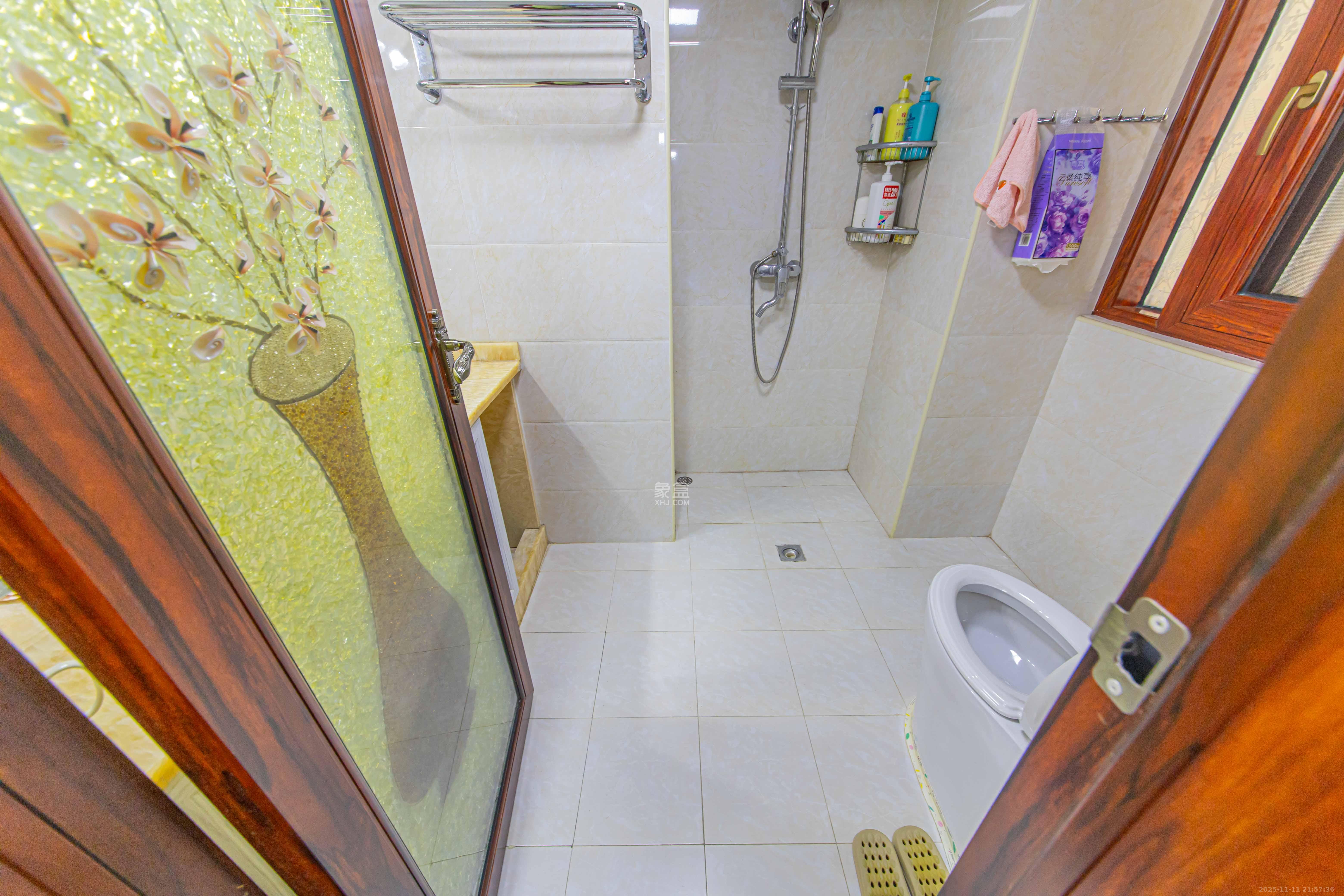 现代雅境园 2室2厅1卫 130.0万 现代雅境园 2室2厅1卫 130.0万卫生间