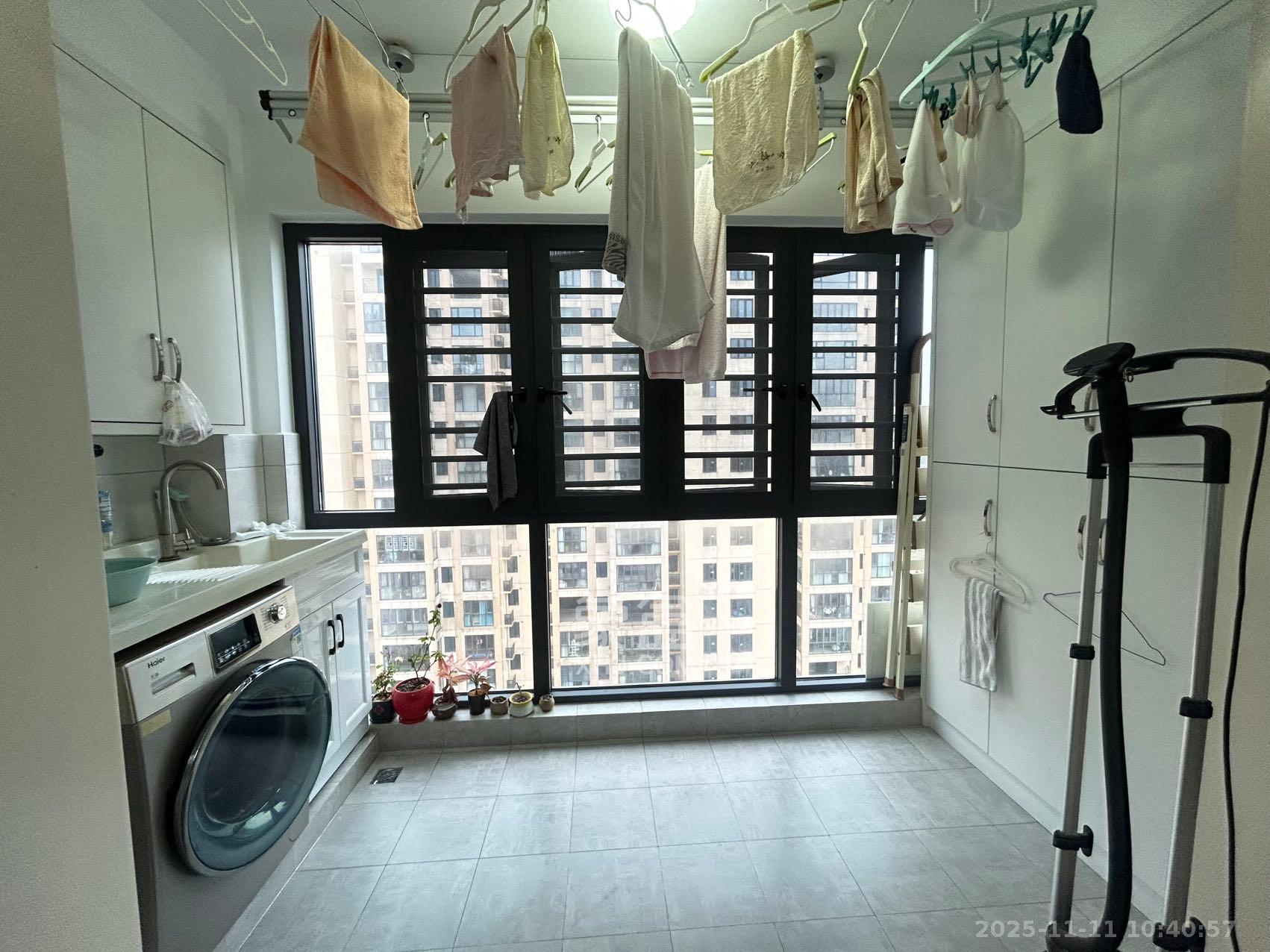 怡海星城 2室2厅1卫 2000.0元/月 怡海星城 2室2厅1卫 2000.0元/月室内图