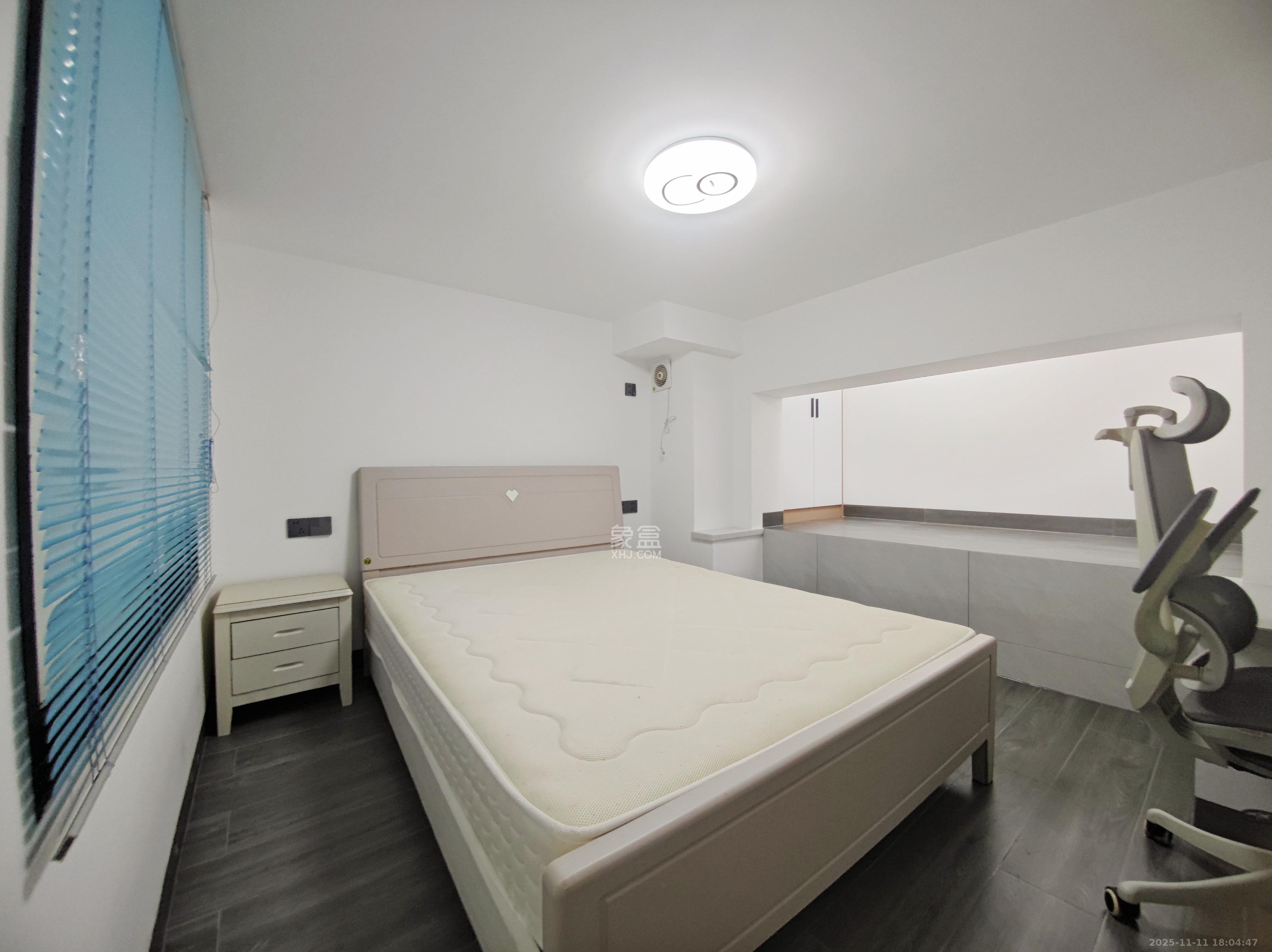 藏珑湖上公馆  2室2厅0卫    2200.0元/月室内图