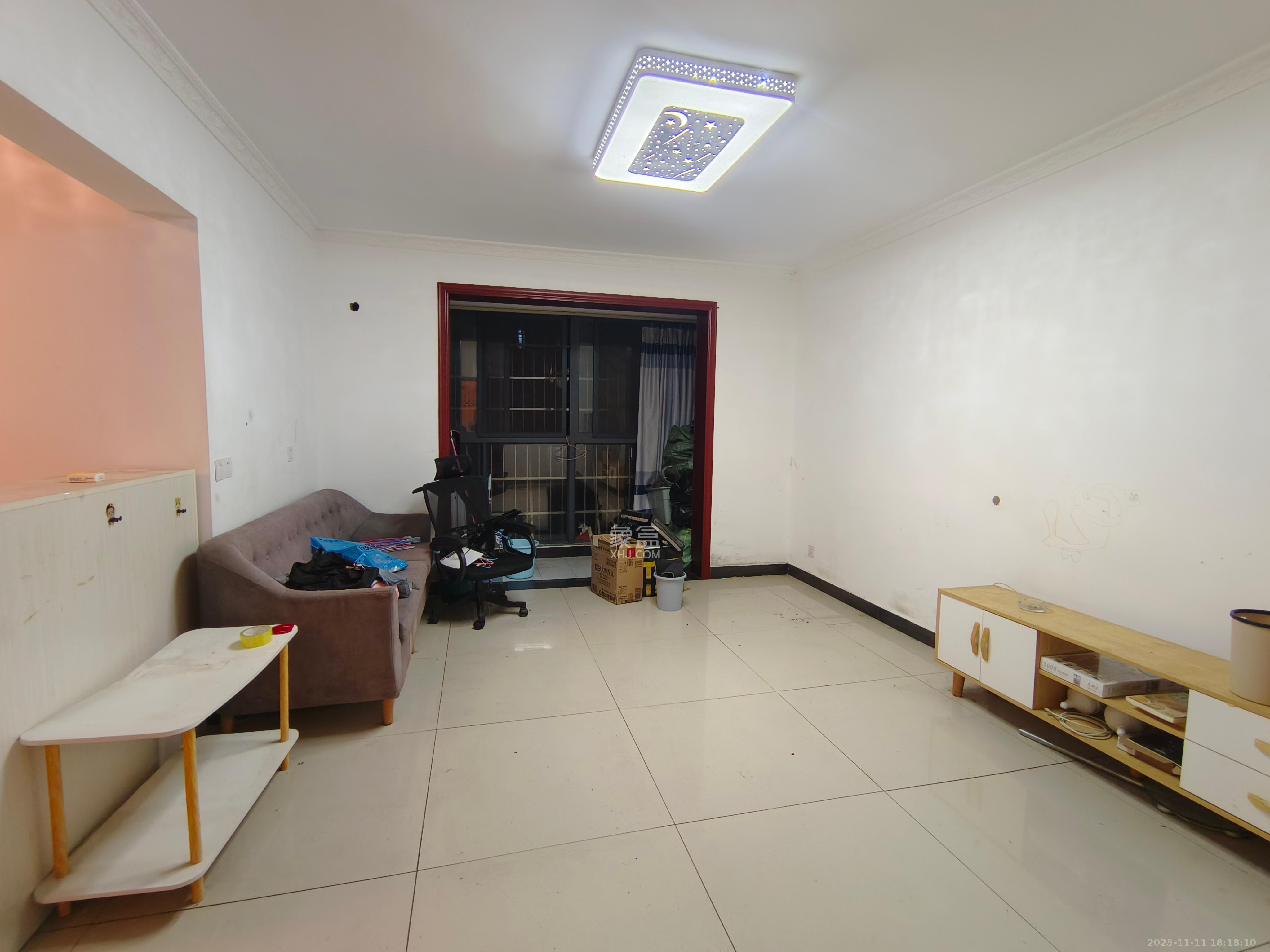 天凯东苑  2室2厅1卫    1700.0元/月室内图