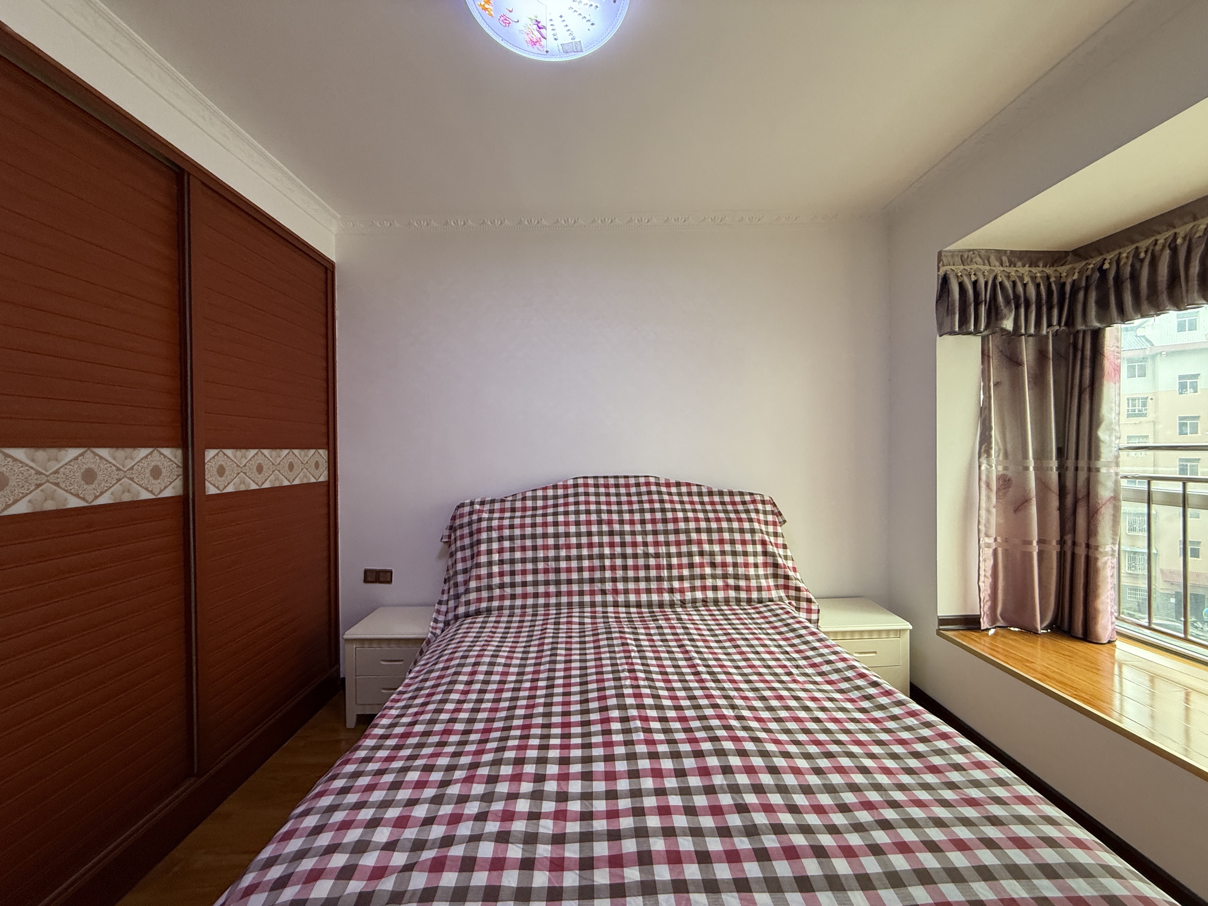 高盛澧园一二期  2室2厅1卫    55.0万客厅