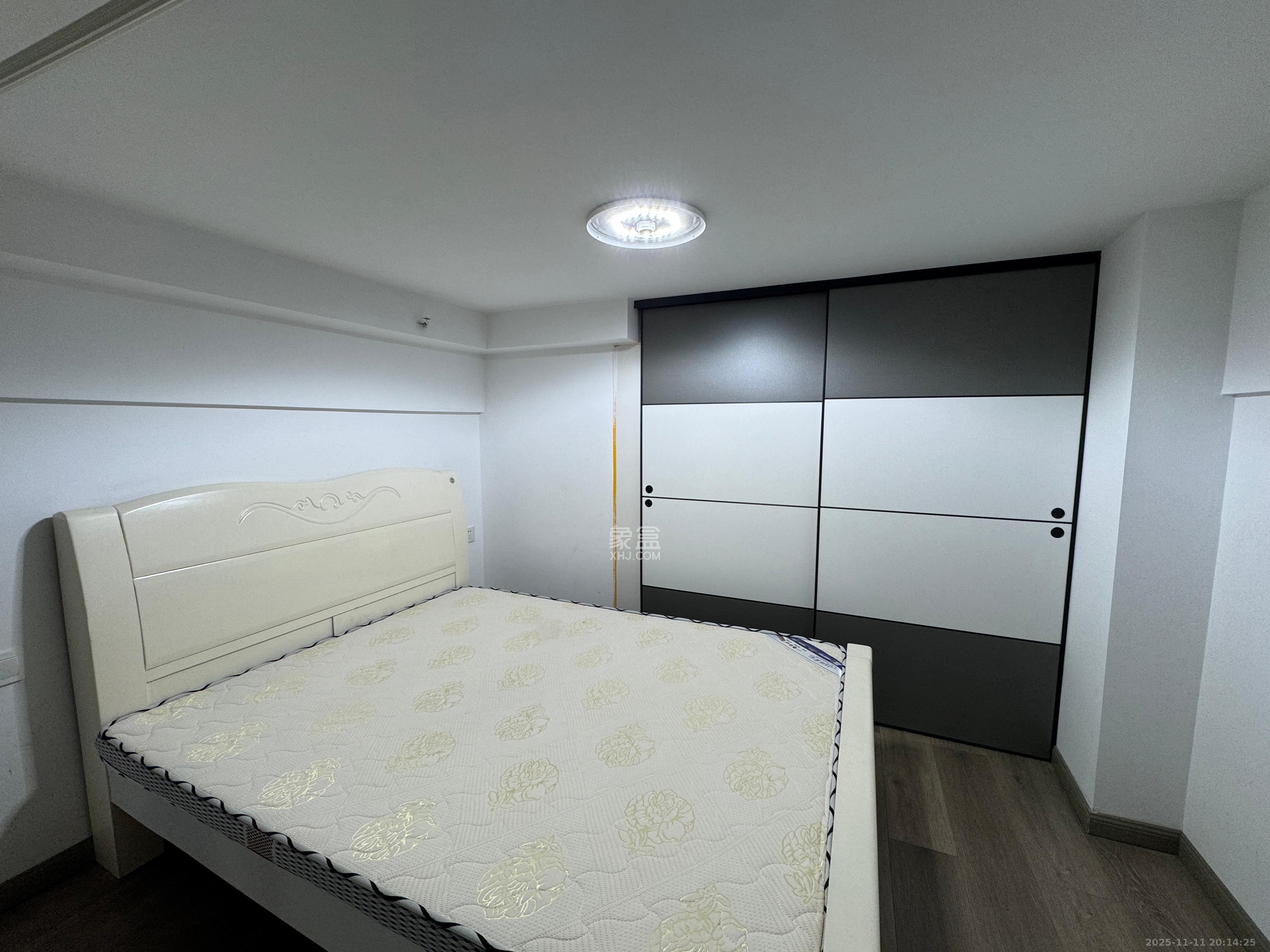 华润翡翠府  2室1厅1卫    1600.0元/月室内图