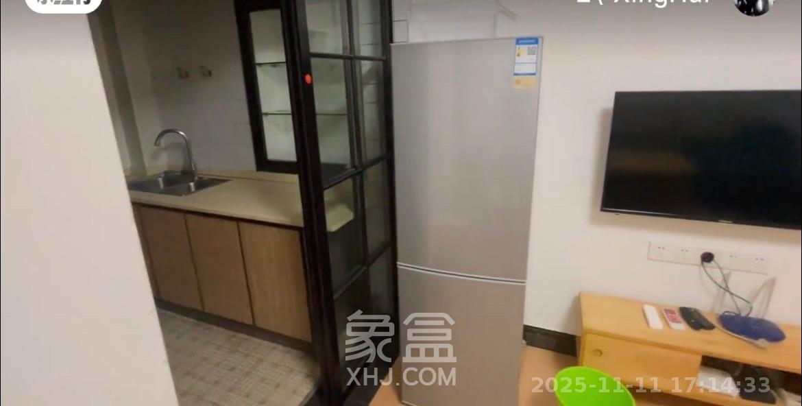 群芳园  1室1厅1卫    1200.0元/月室内图