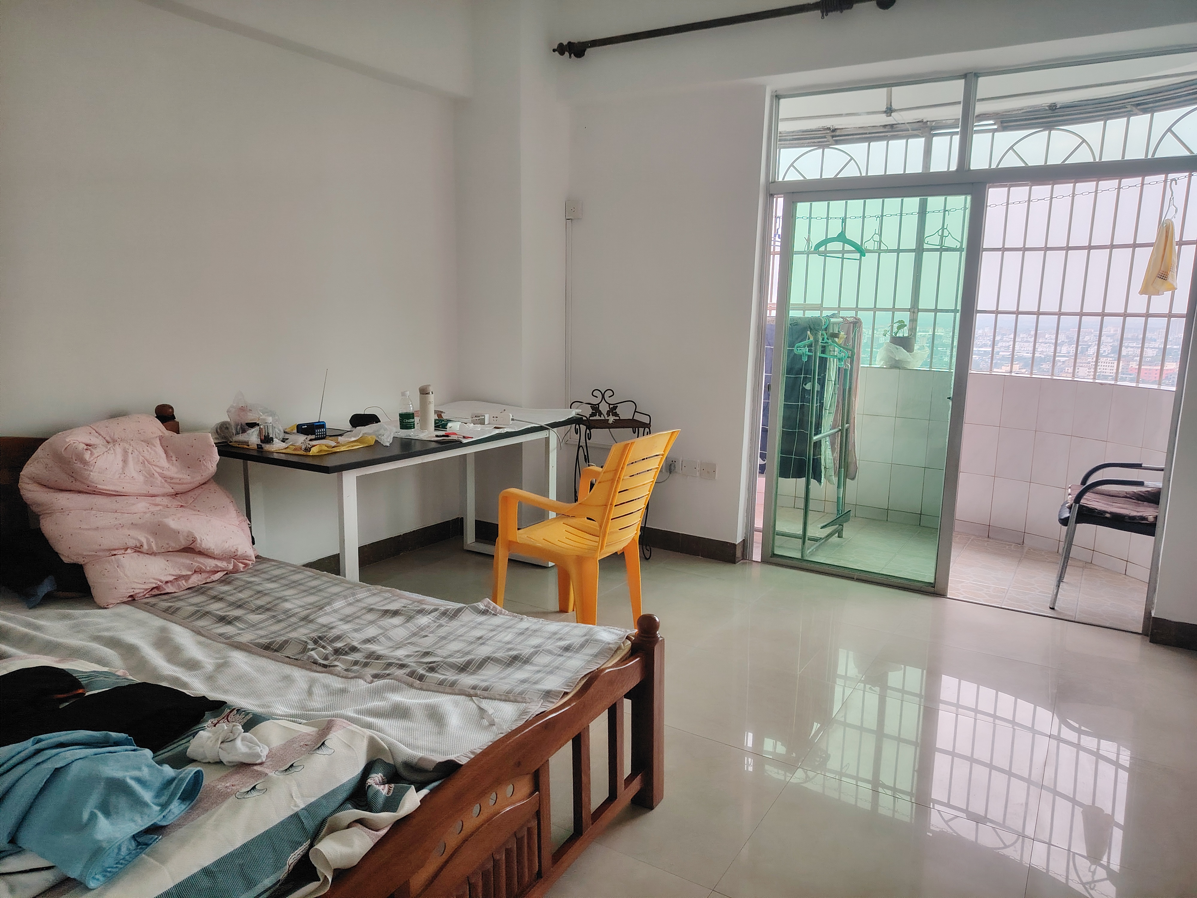 凤翔大厦  2室1厅1卫    1800.0元/月室内图