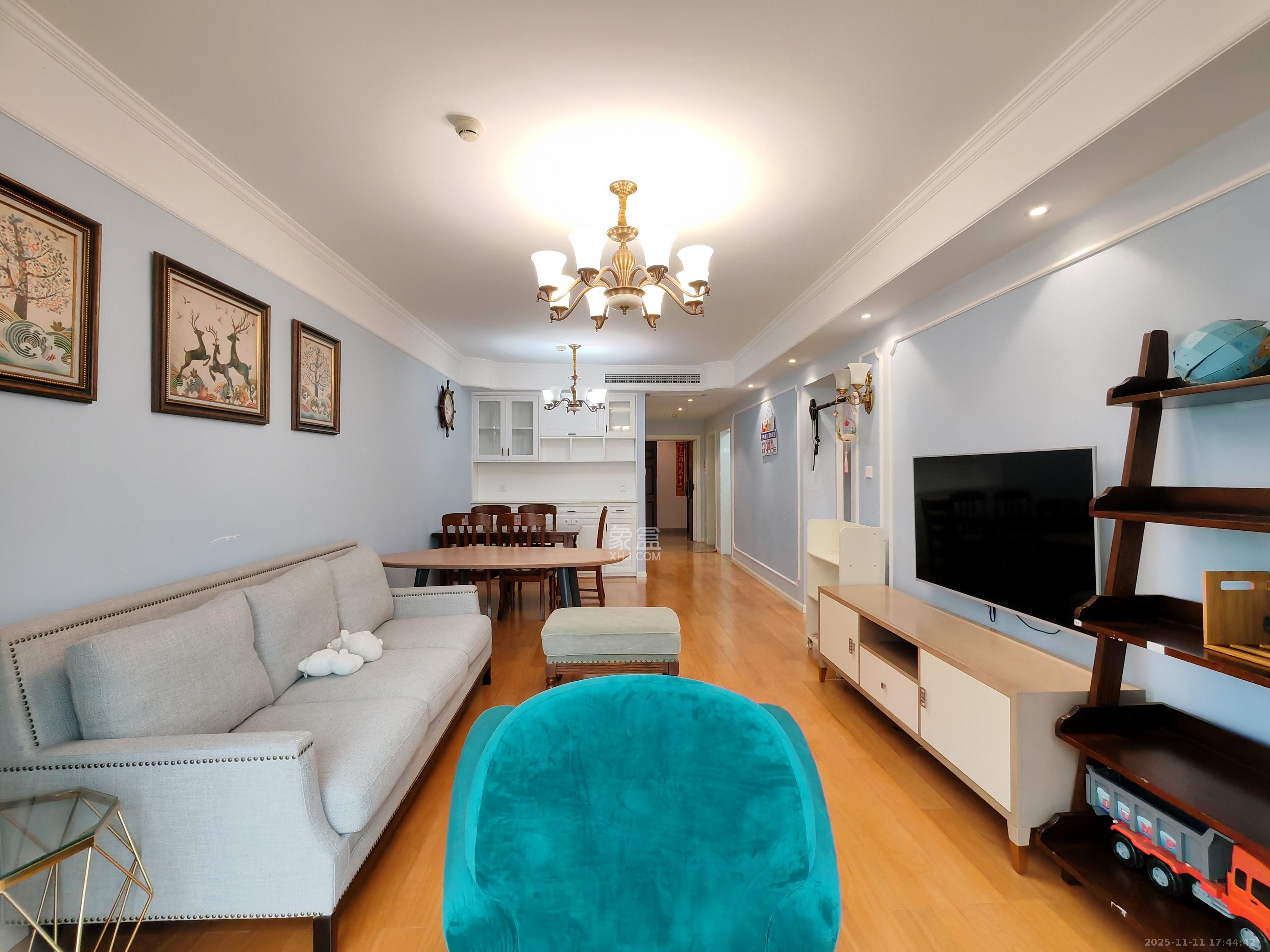 北辰三角洲E4区  3室2厅1卫    3800.0元/月室内图