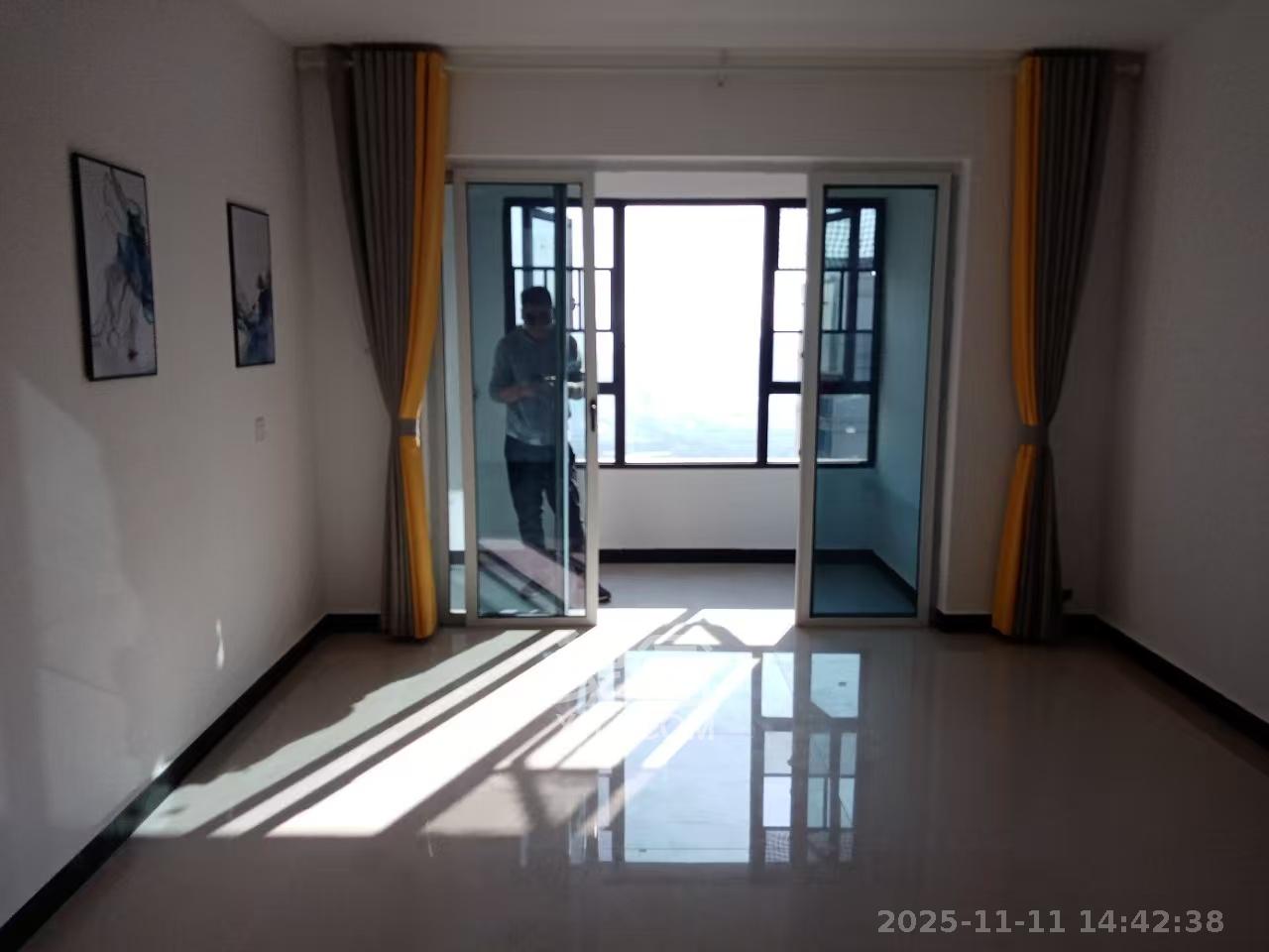 金科时代中心  3室2厅2卫    2800.0元/月室内图