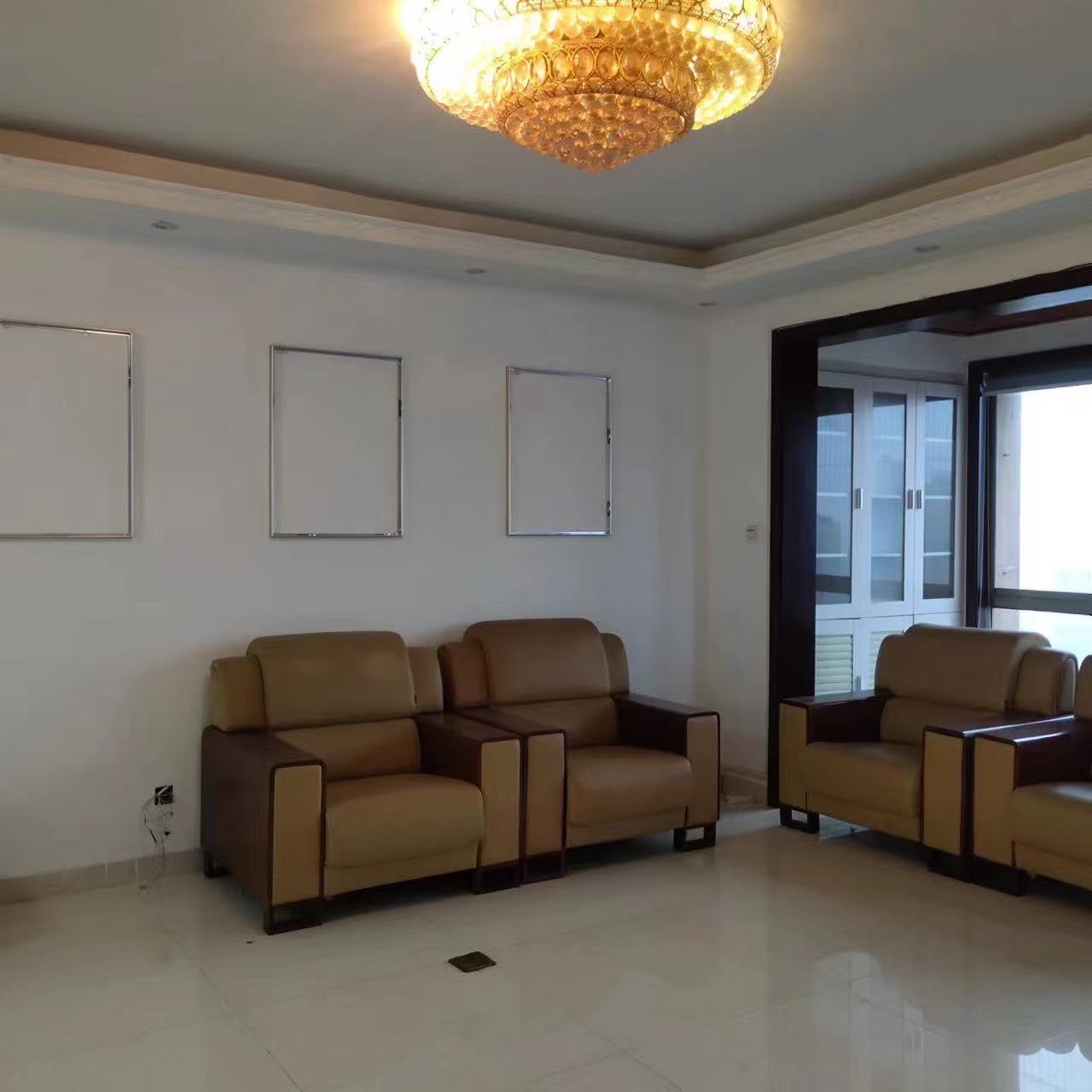 金源大厦  4室2厅1卫    1800.0元/月户型图