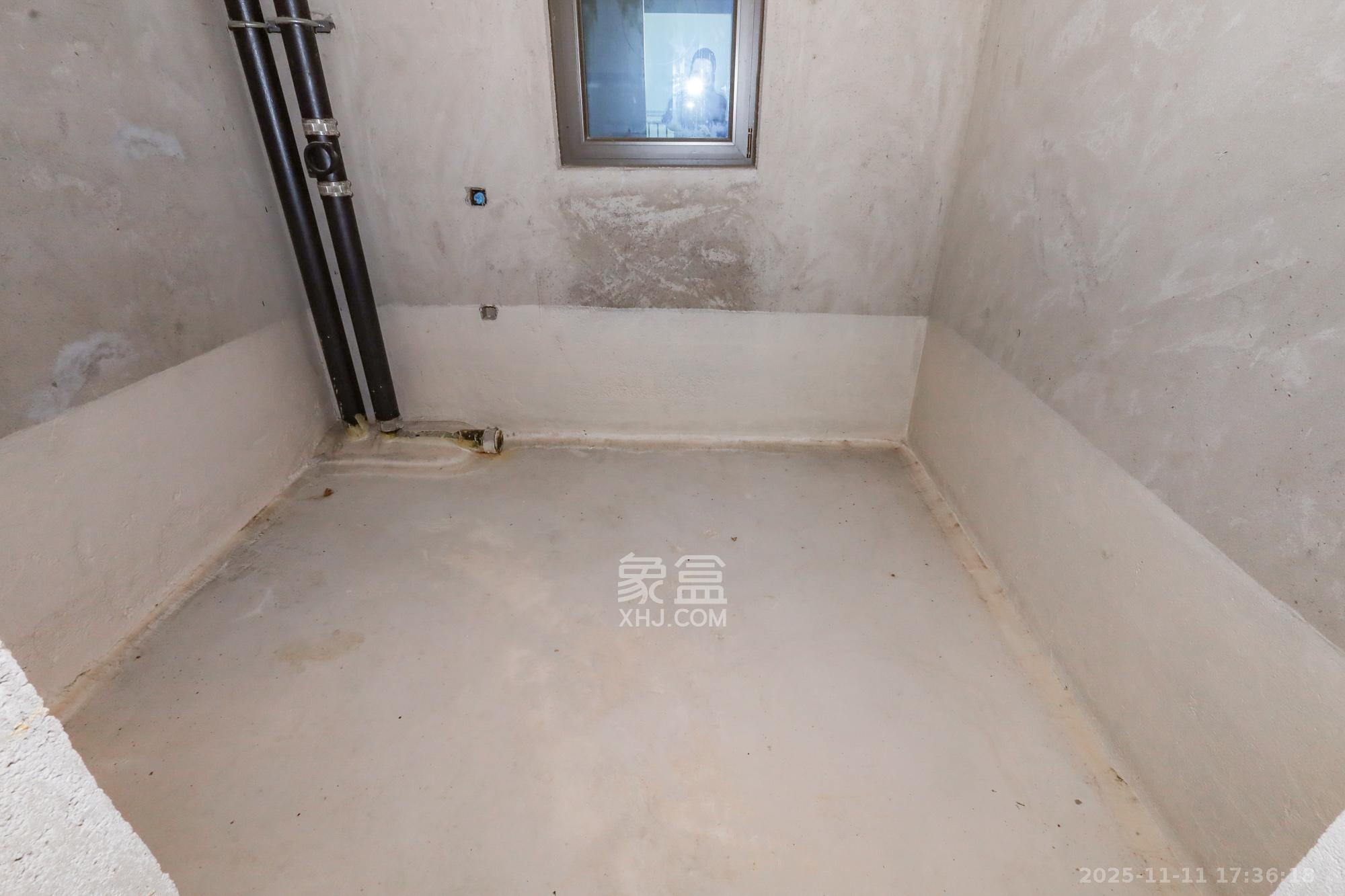 远洋外滩壹号 4室2厅2卫 380.8万 远洋外滩壹号 4室2厅2卫 380.8万卫生间