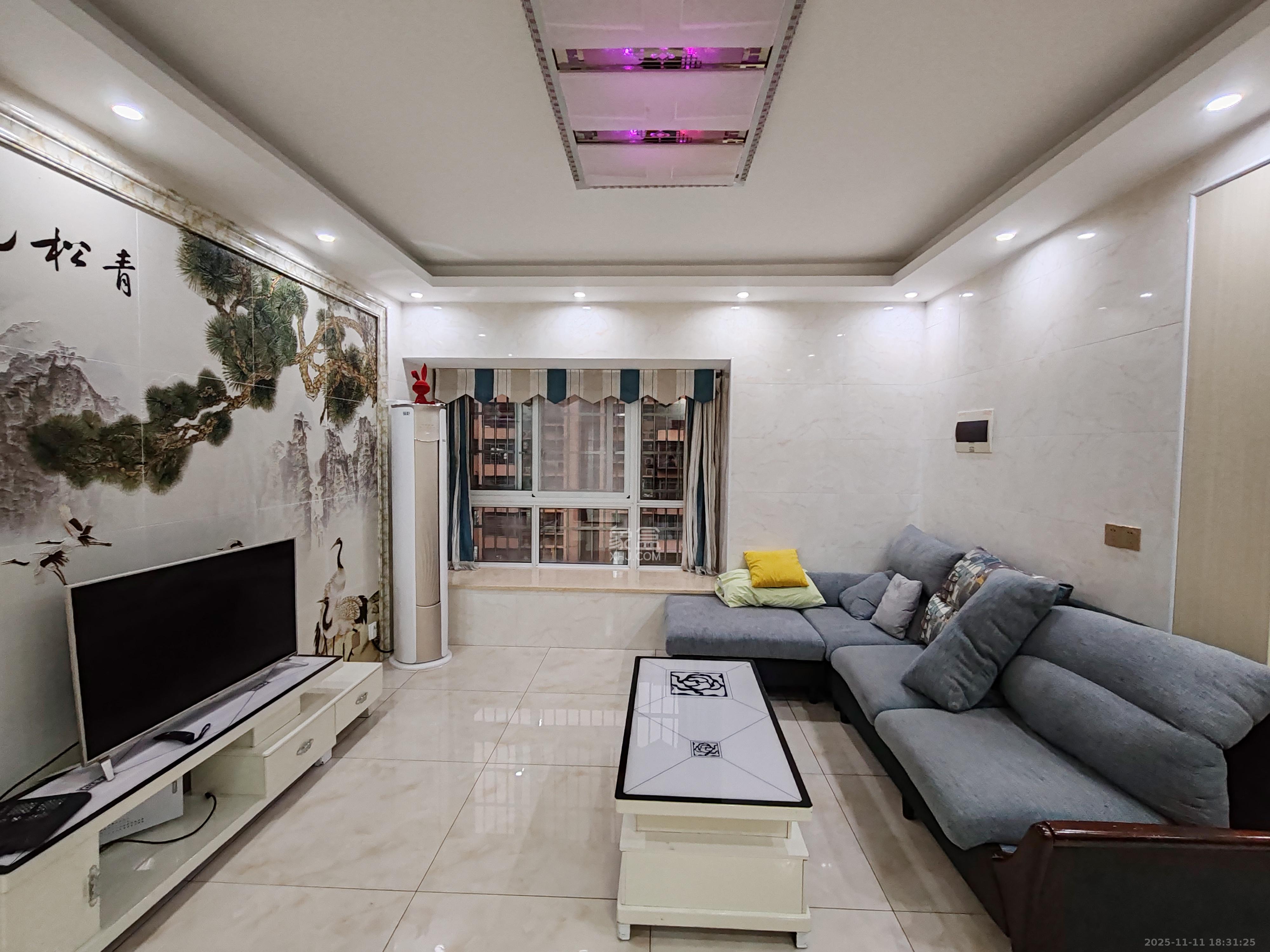 家兴苑  3室2厅2卫    2300.0元/月室内图