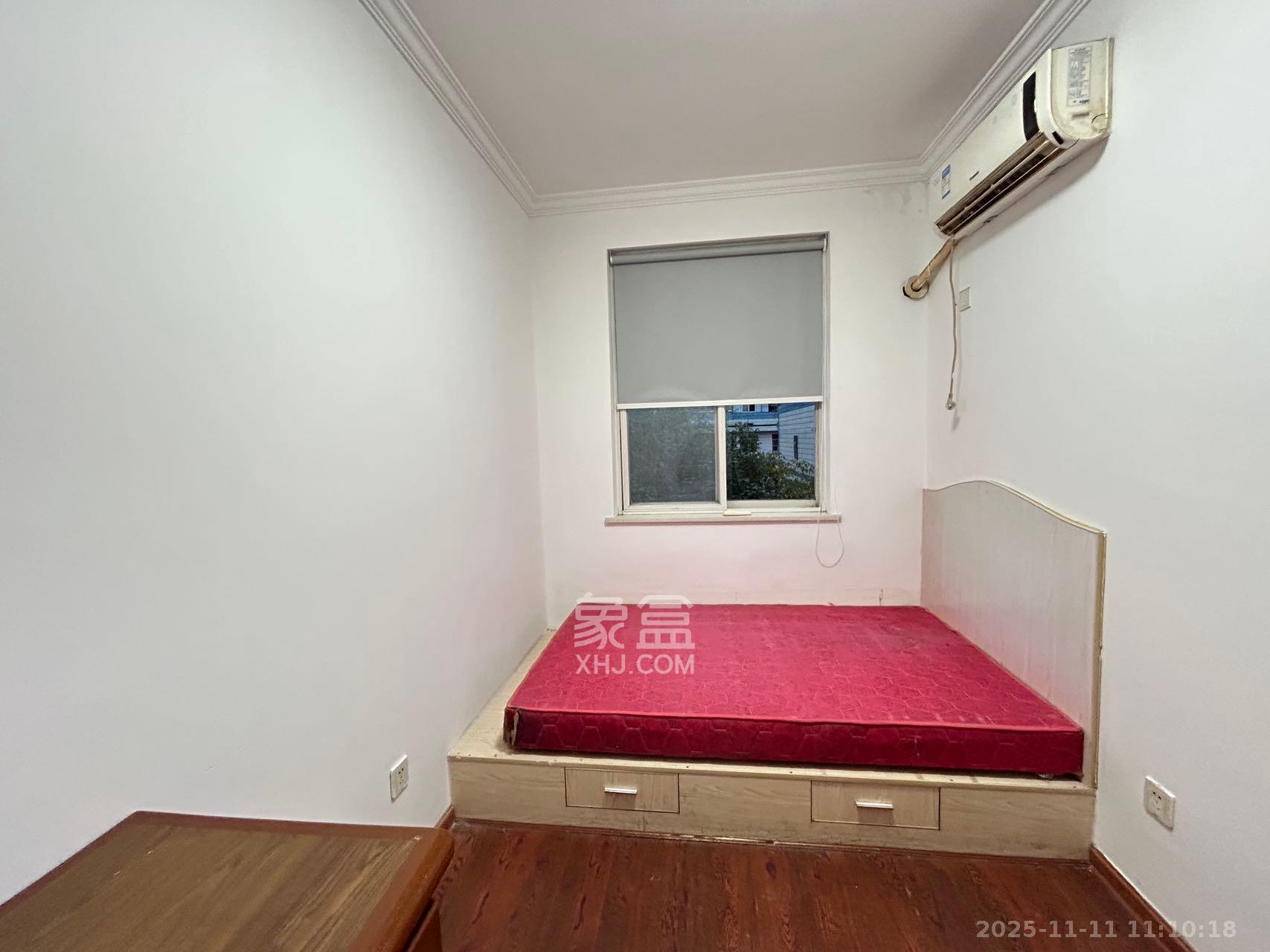 广厦新苑  4室2厅2卫    2500.0元/月室内图